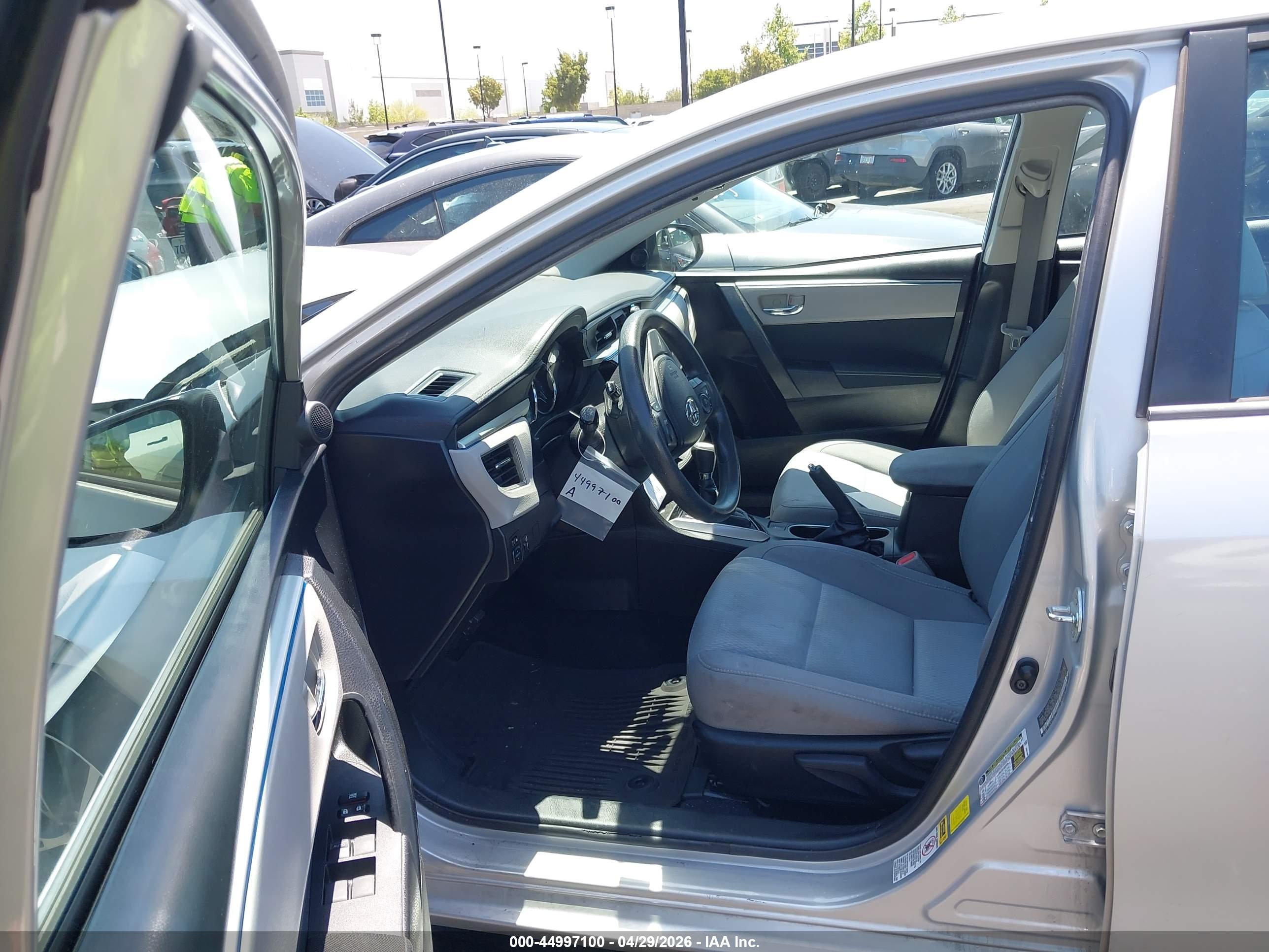 TOYOTA COROLLA image 5