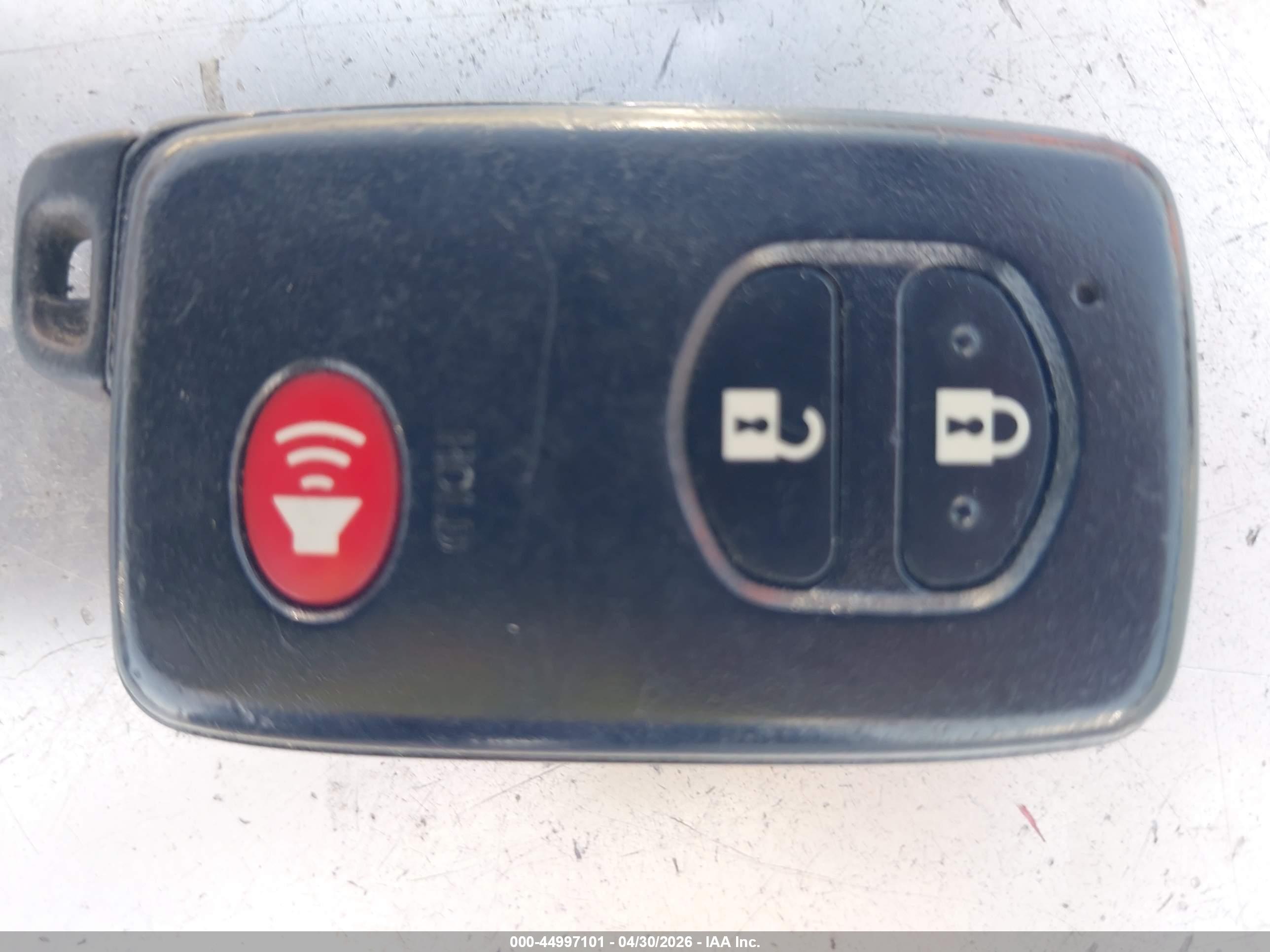 TOYOTA PRIUS image 11