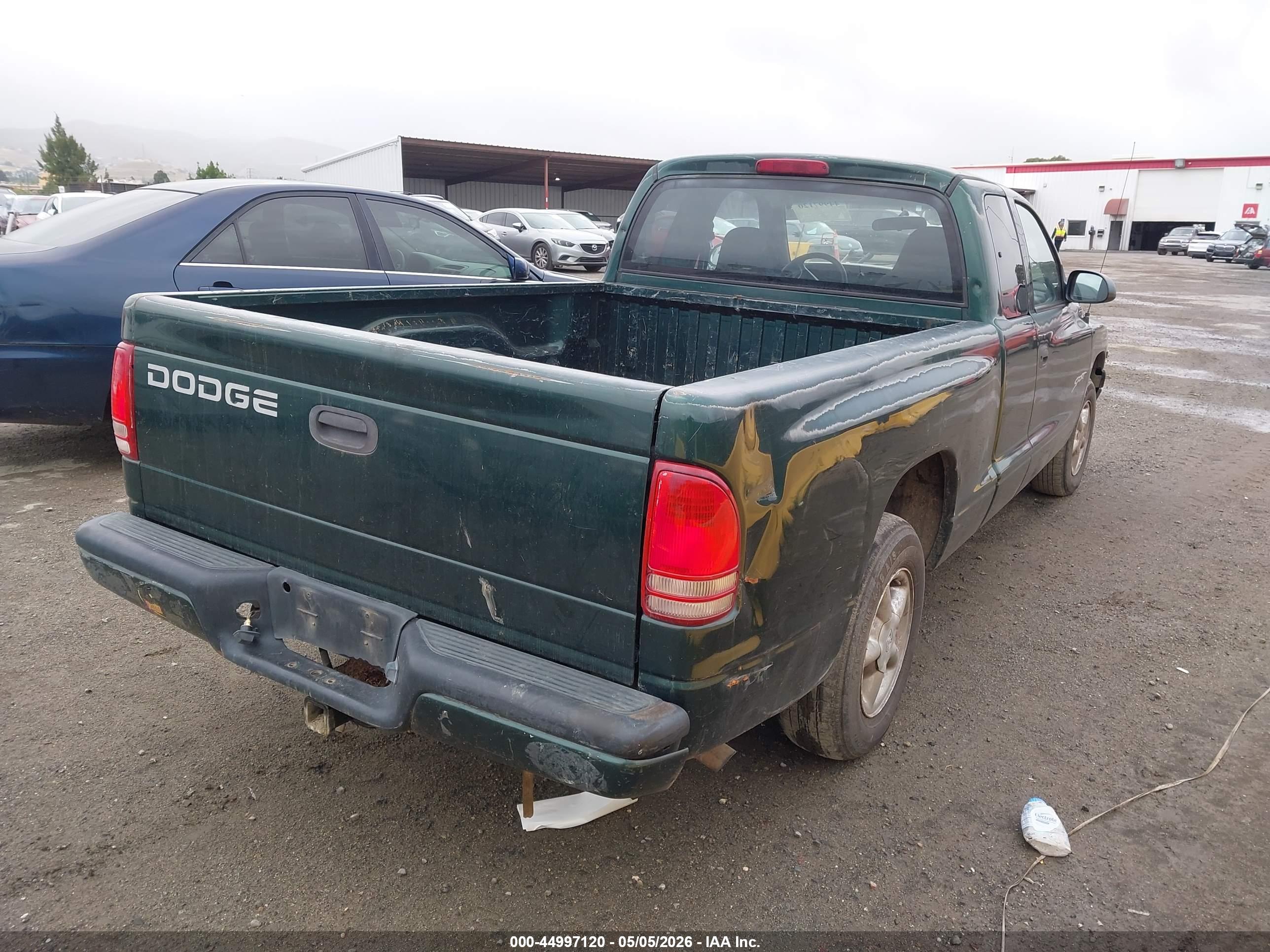 DODGE DAKOTA image 4