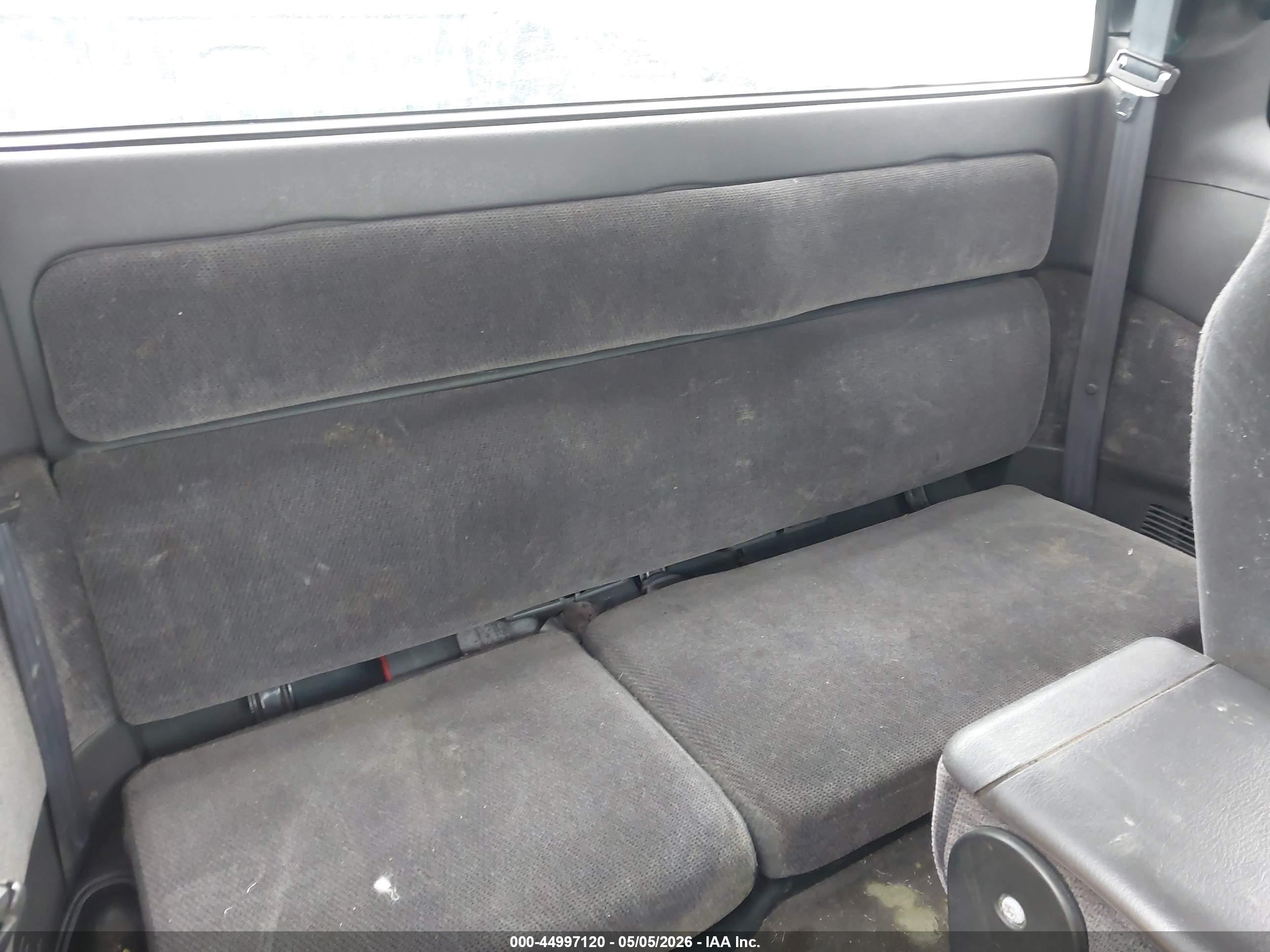 DODGE DAKOTA image 8