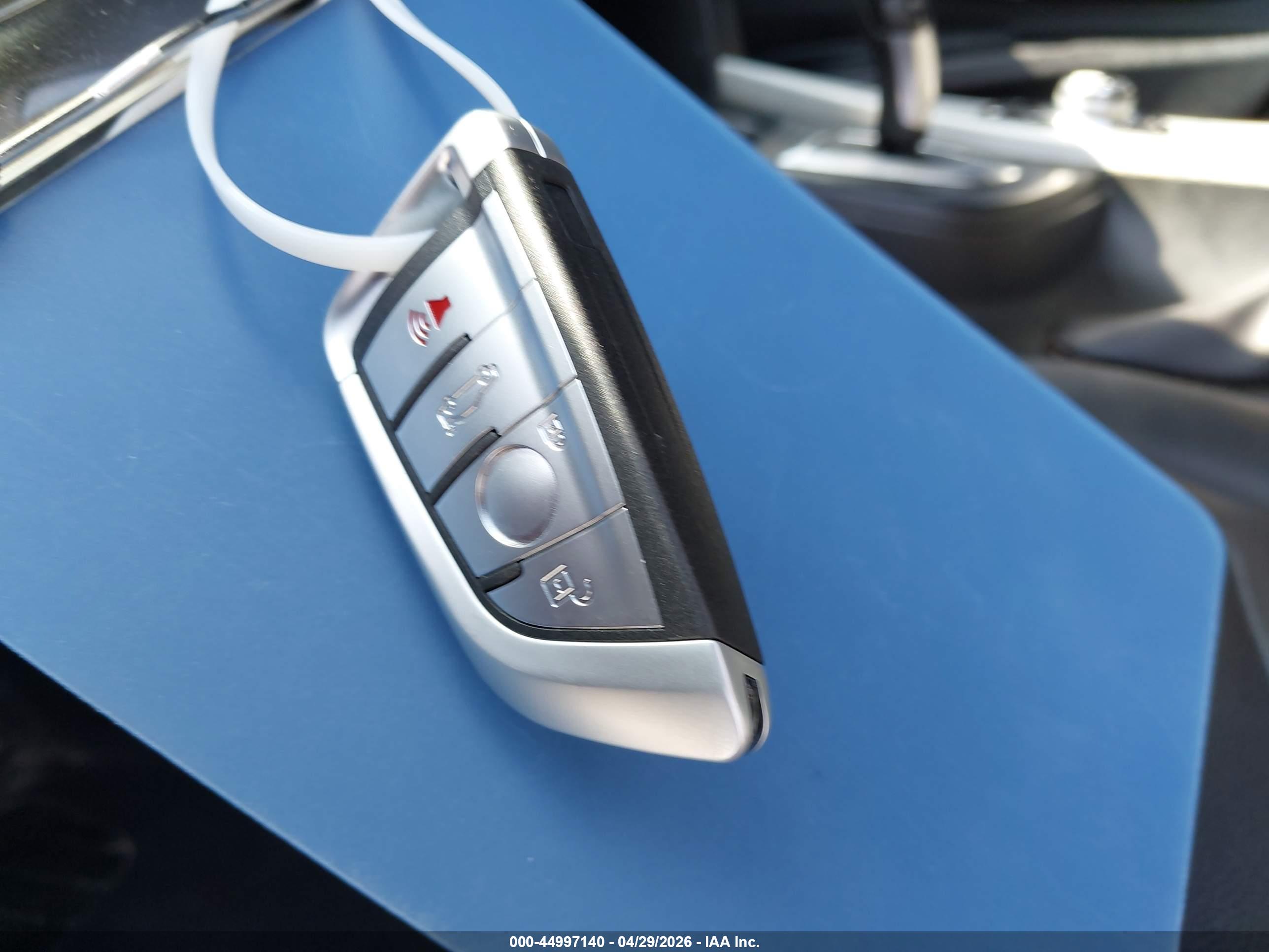 BMW 328I image 11