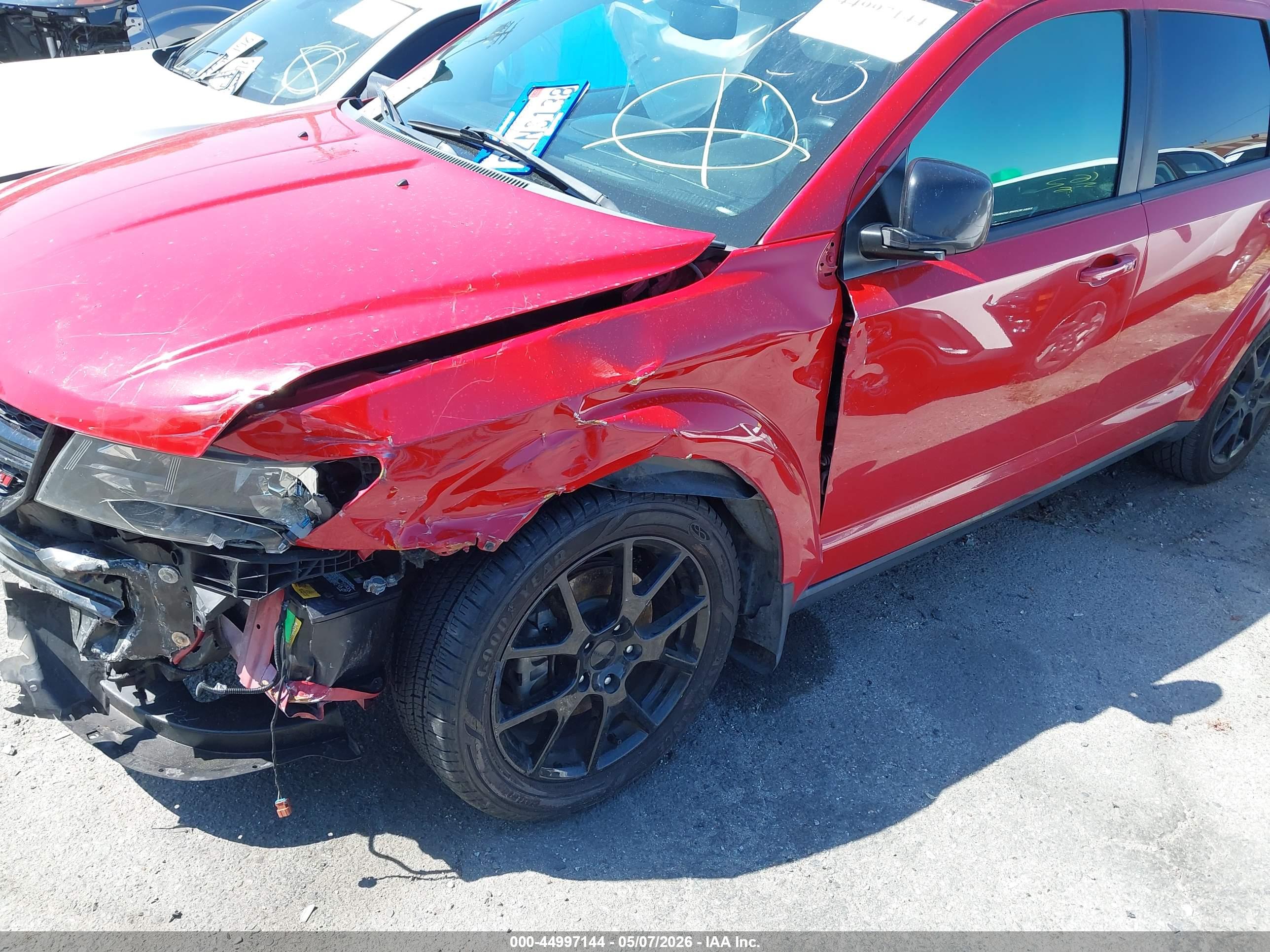 DODGE JOURNEY image 2