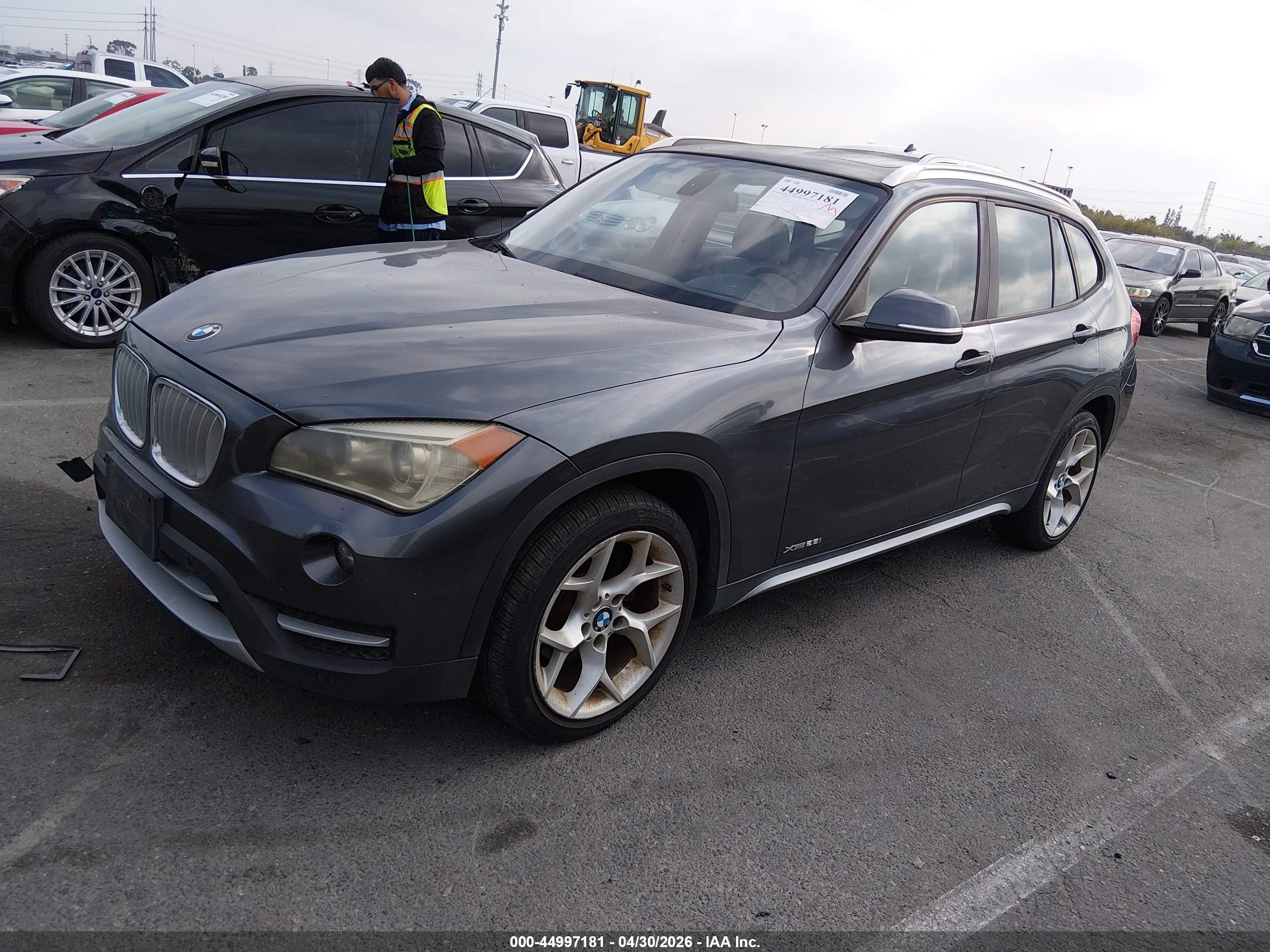 BMW X1 image 2
