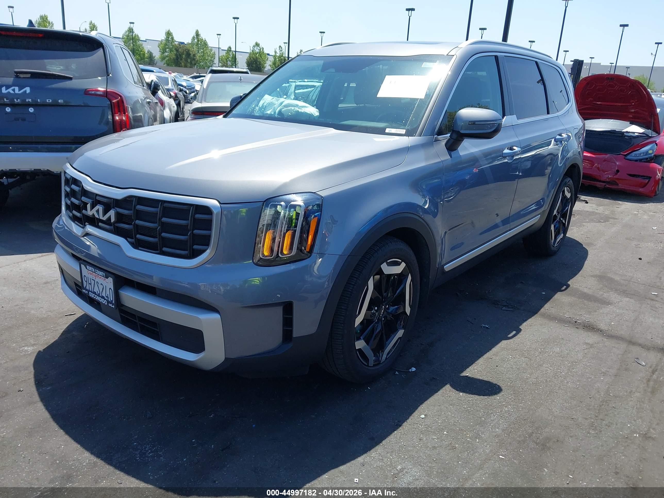 KIA TELLURIDE image 2