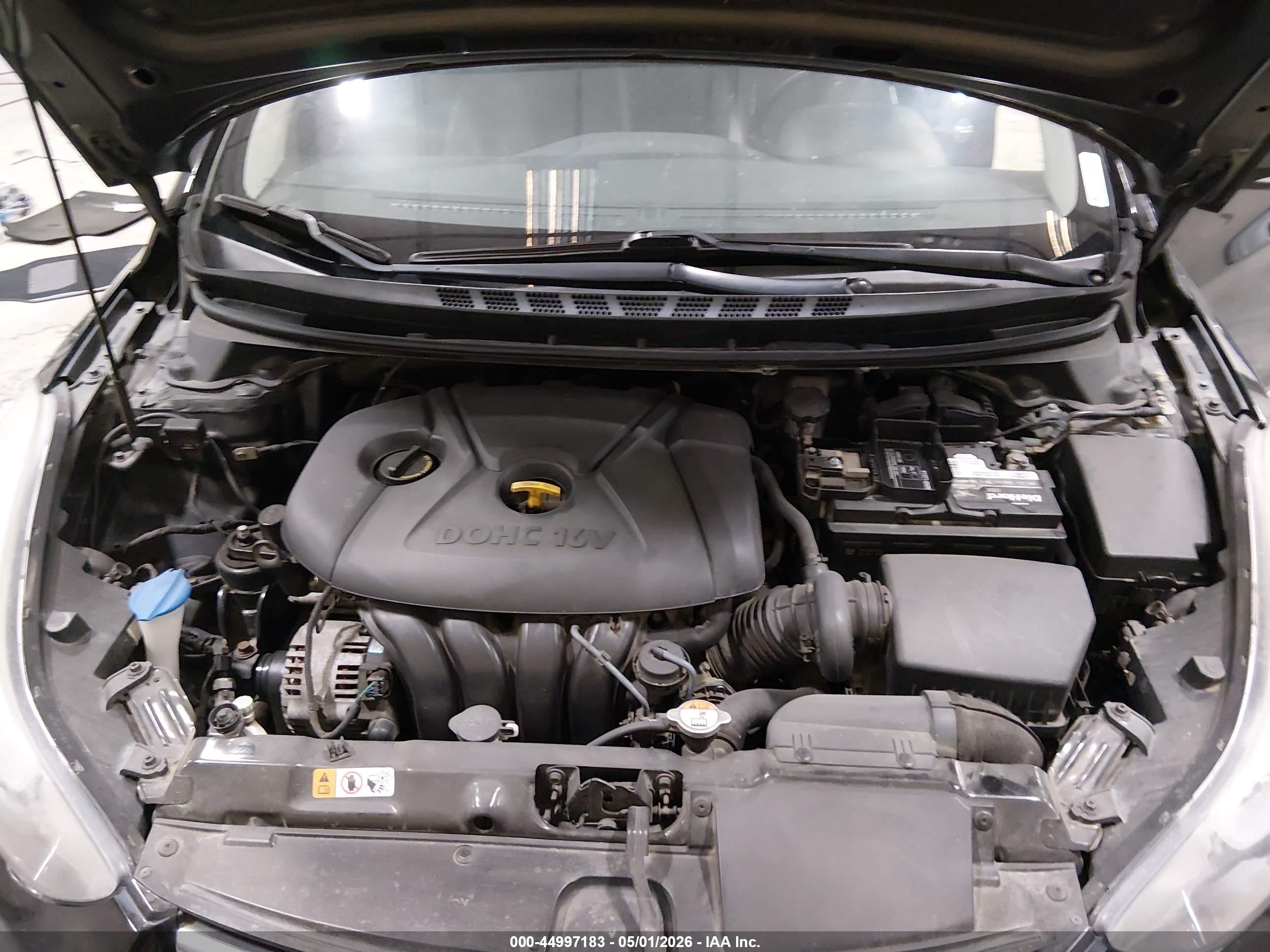 HYUNDAI ELANTRA image 10
