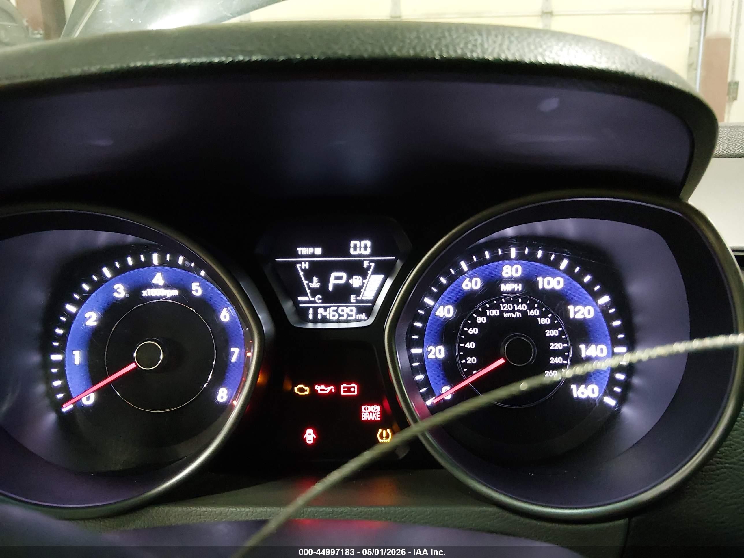 HYUNDAI ELANTRA image 7