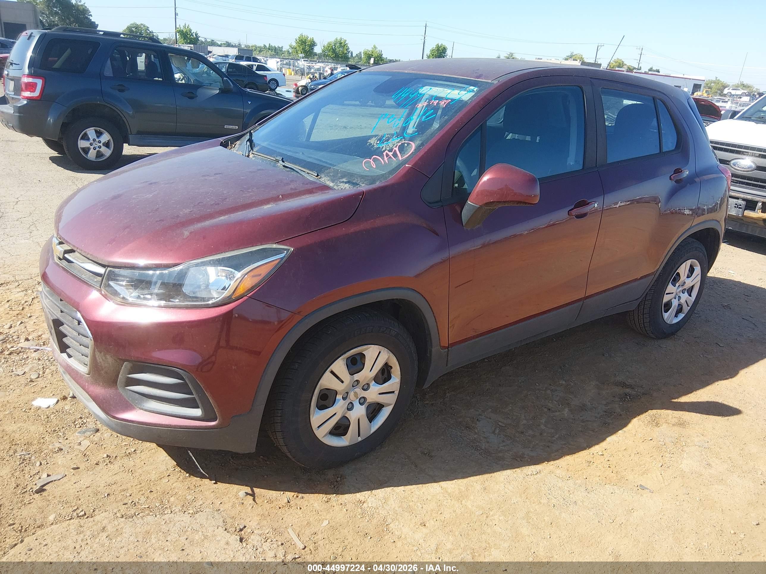 CHEVROLET TRAX image 2