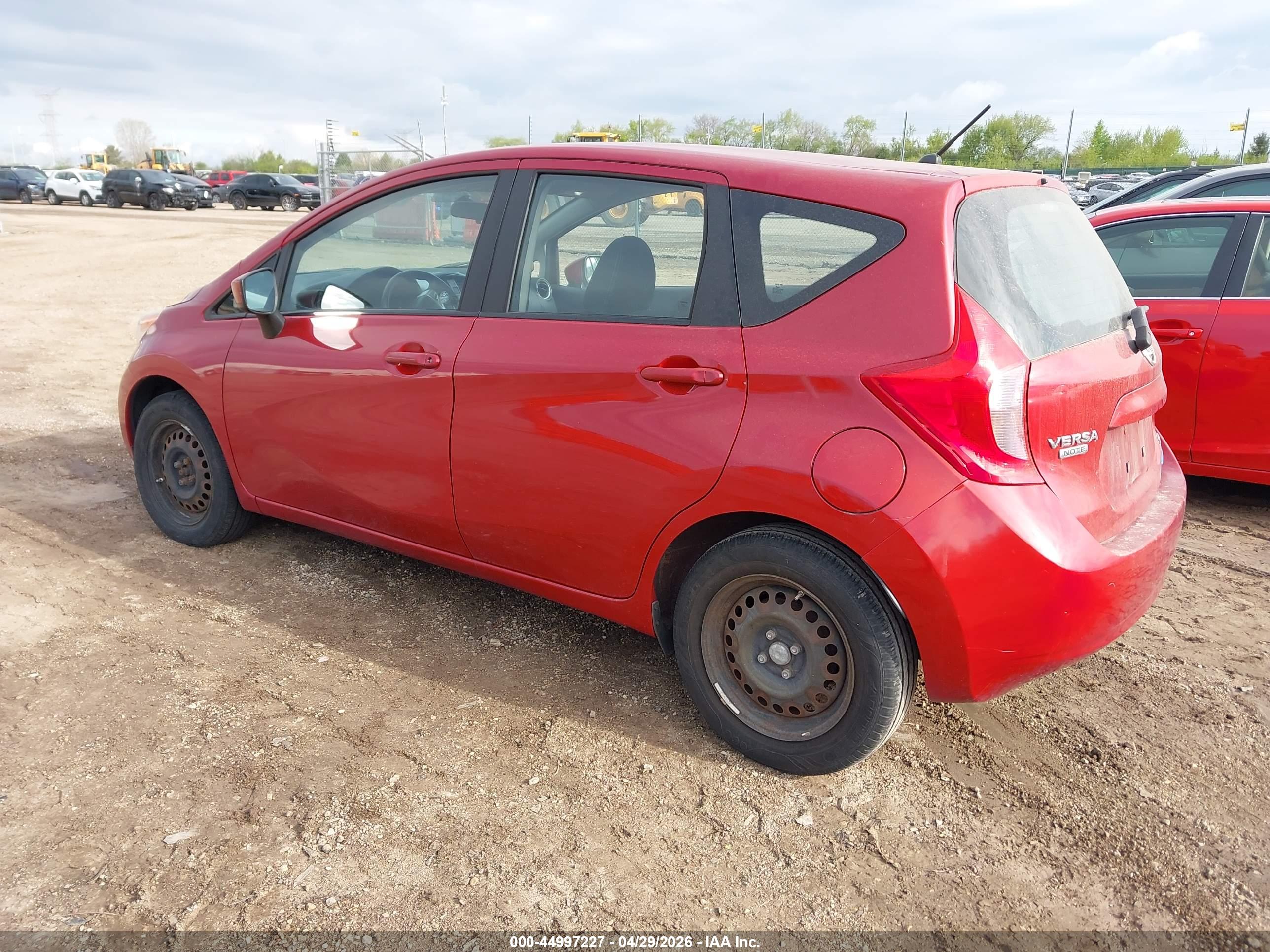NISSAN VERSA image 3