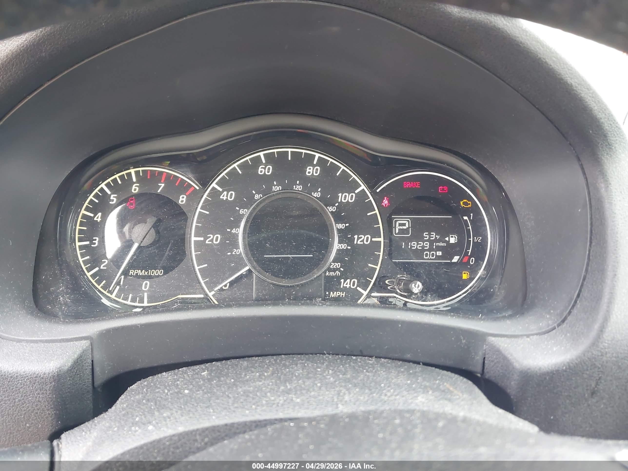 NISSAN VERSA image 7
