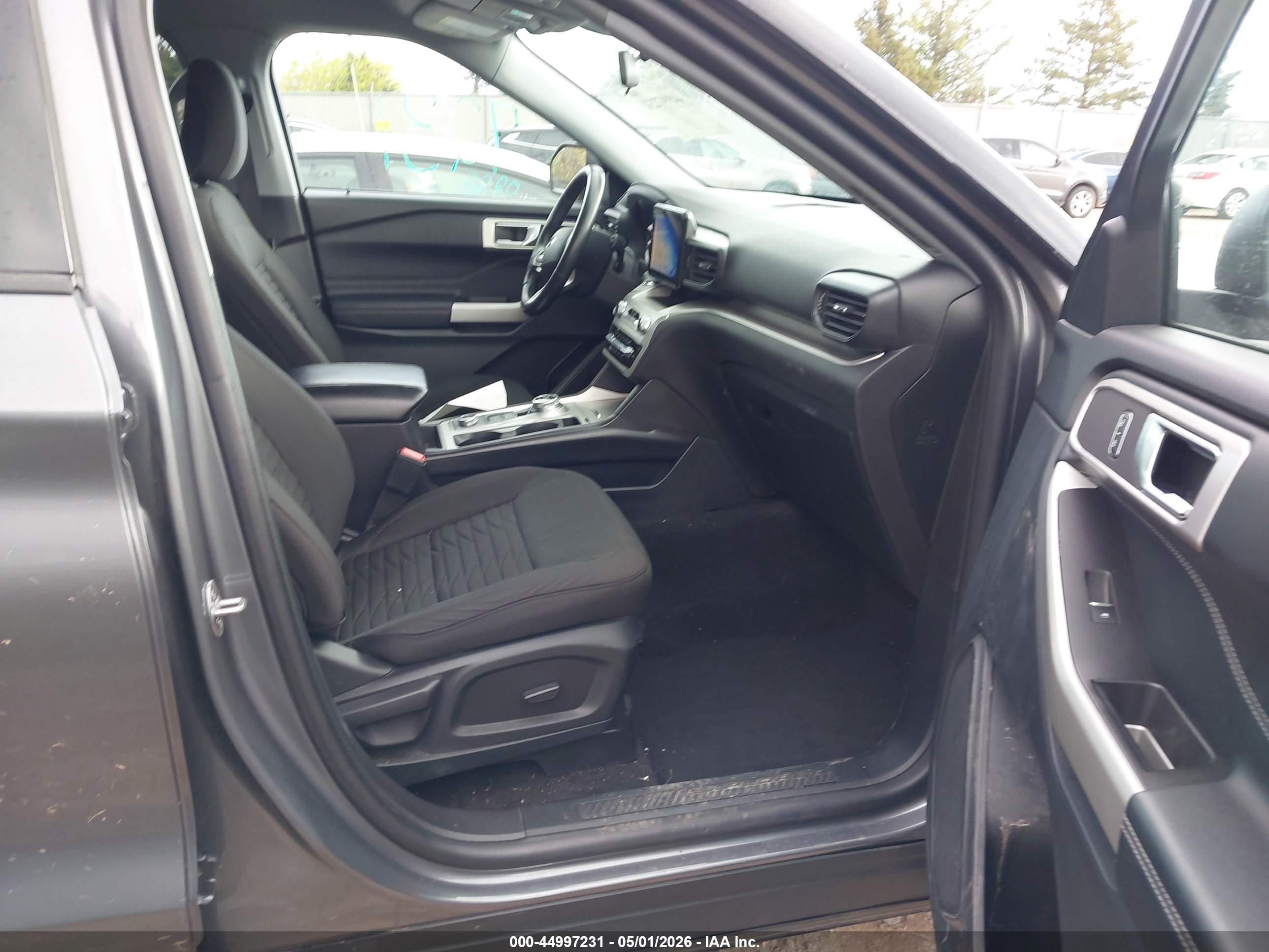 FORD EXPLORER image 5