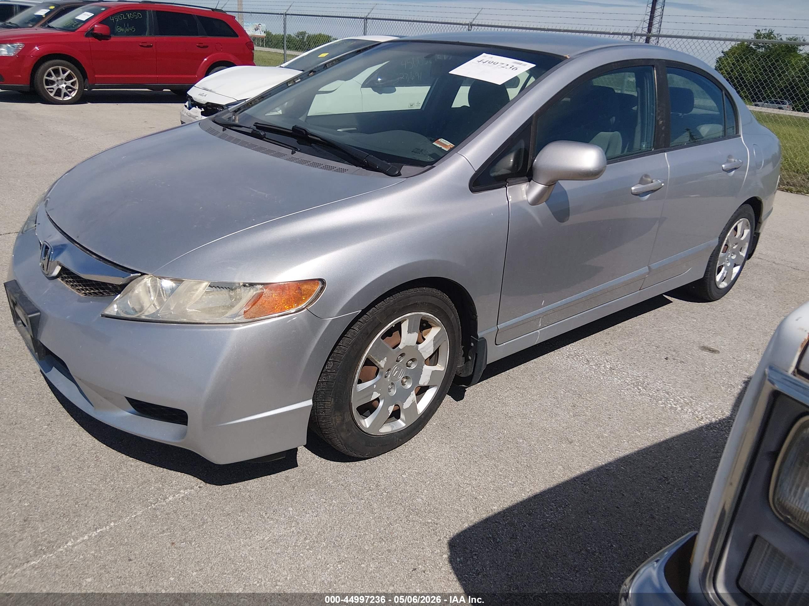 HONDA CIVIC image 2