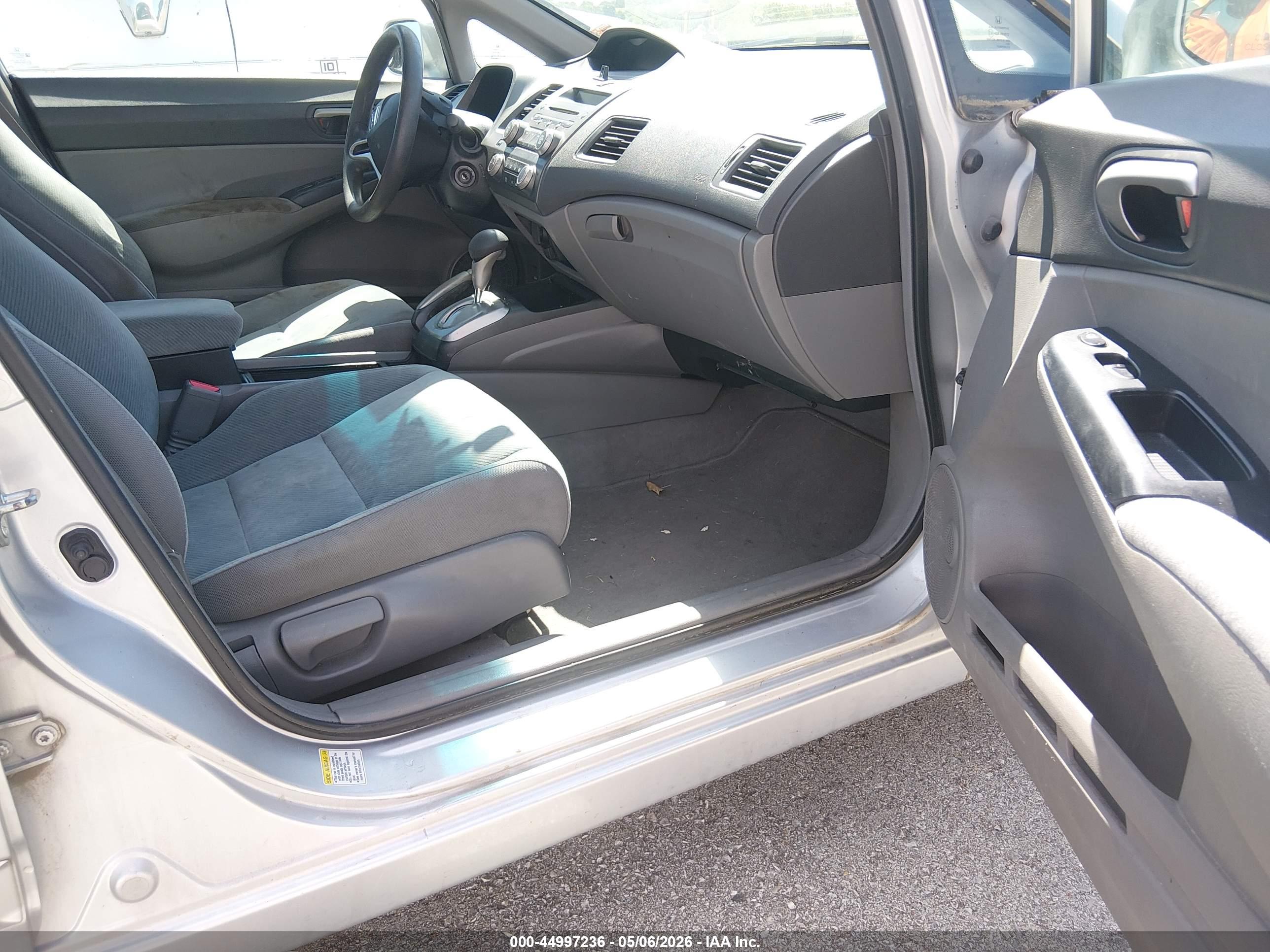 HONDA CIVIC image 5