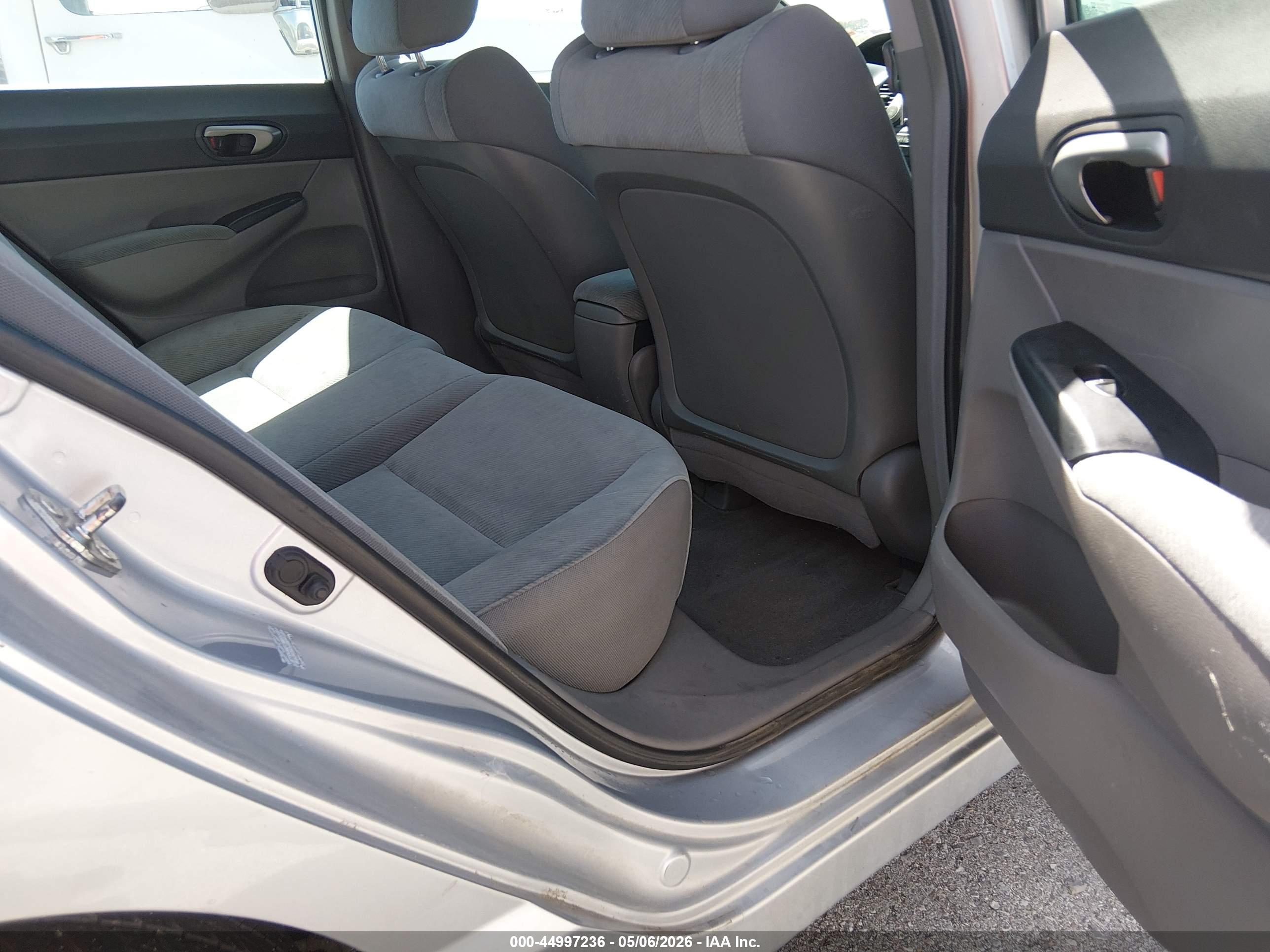 HONDA CIVIC image 8
