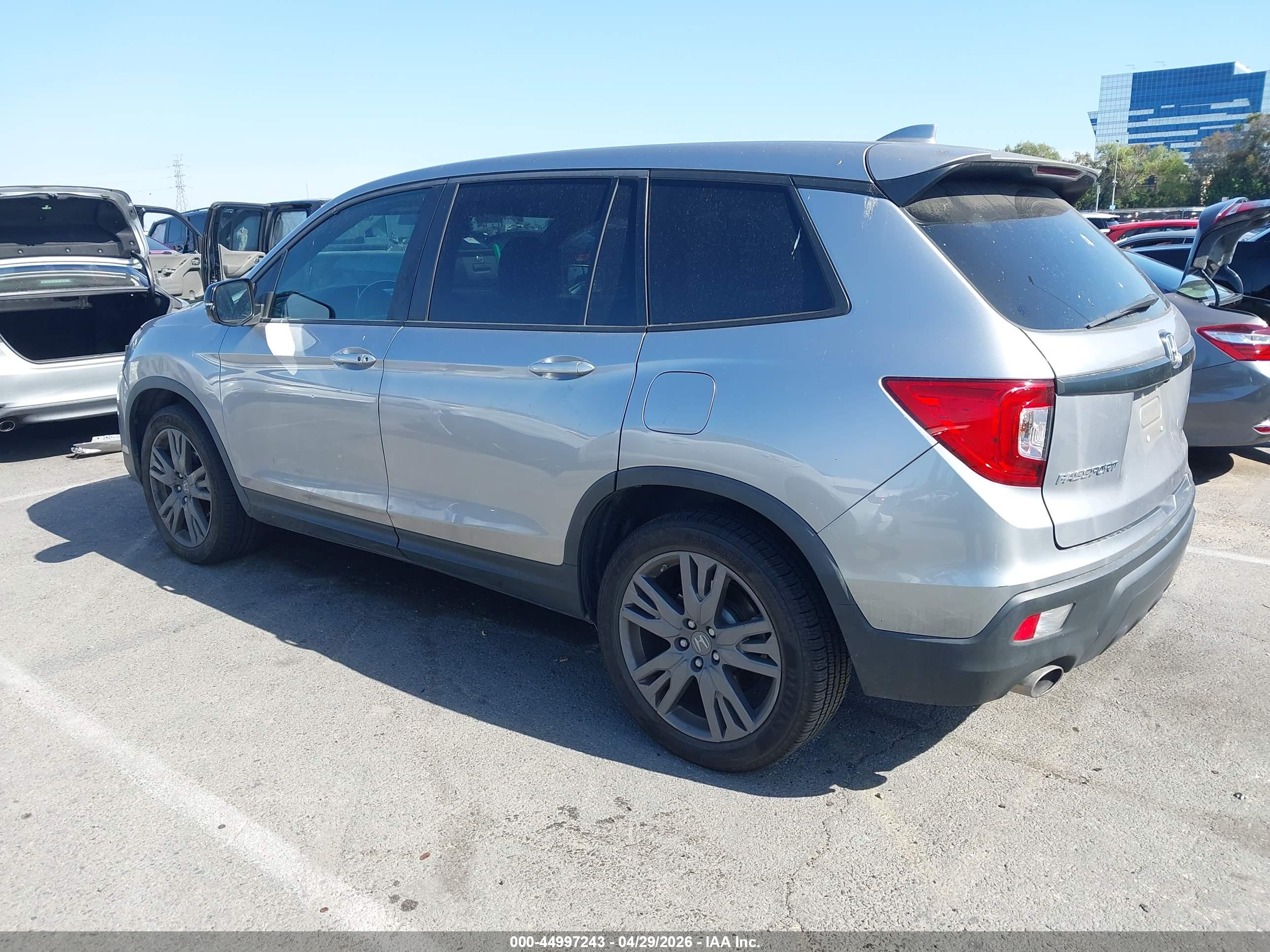 HONDA PASSPORT image 3