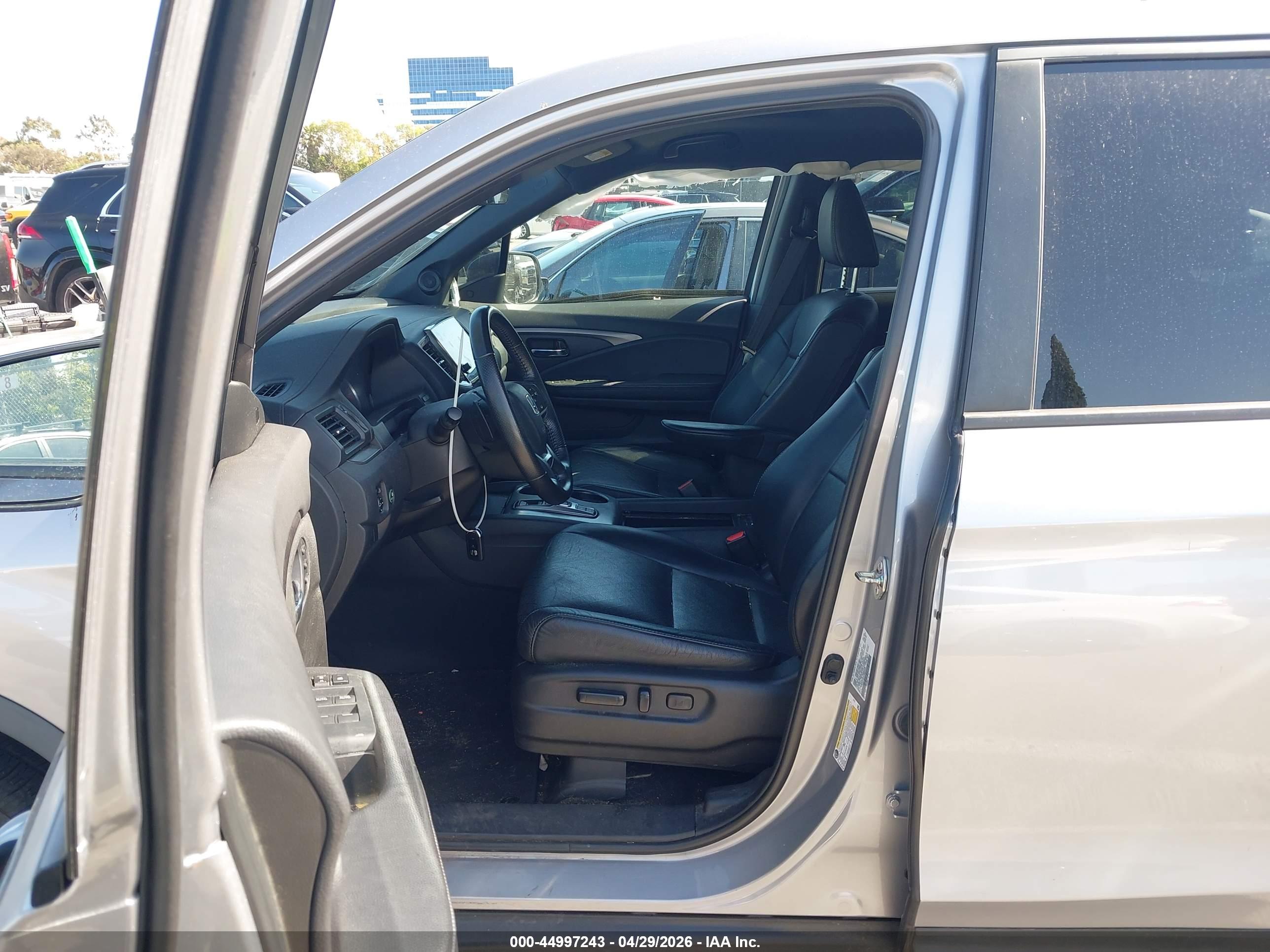 HONDA PASSPORT image 5