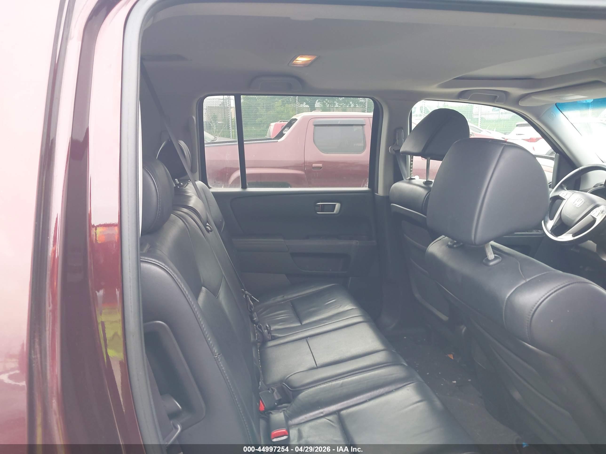 HONDA PILOT image 8