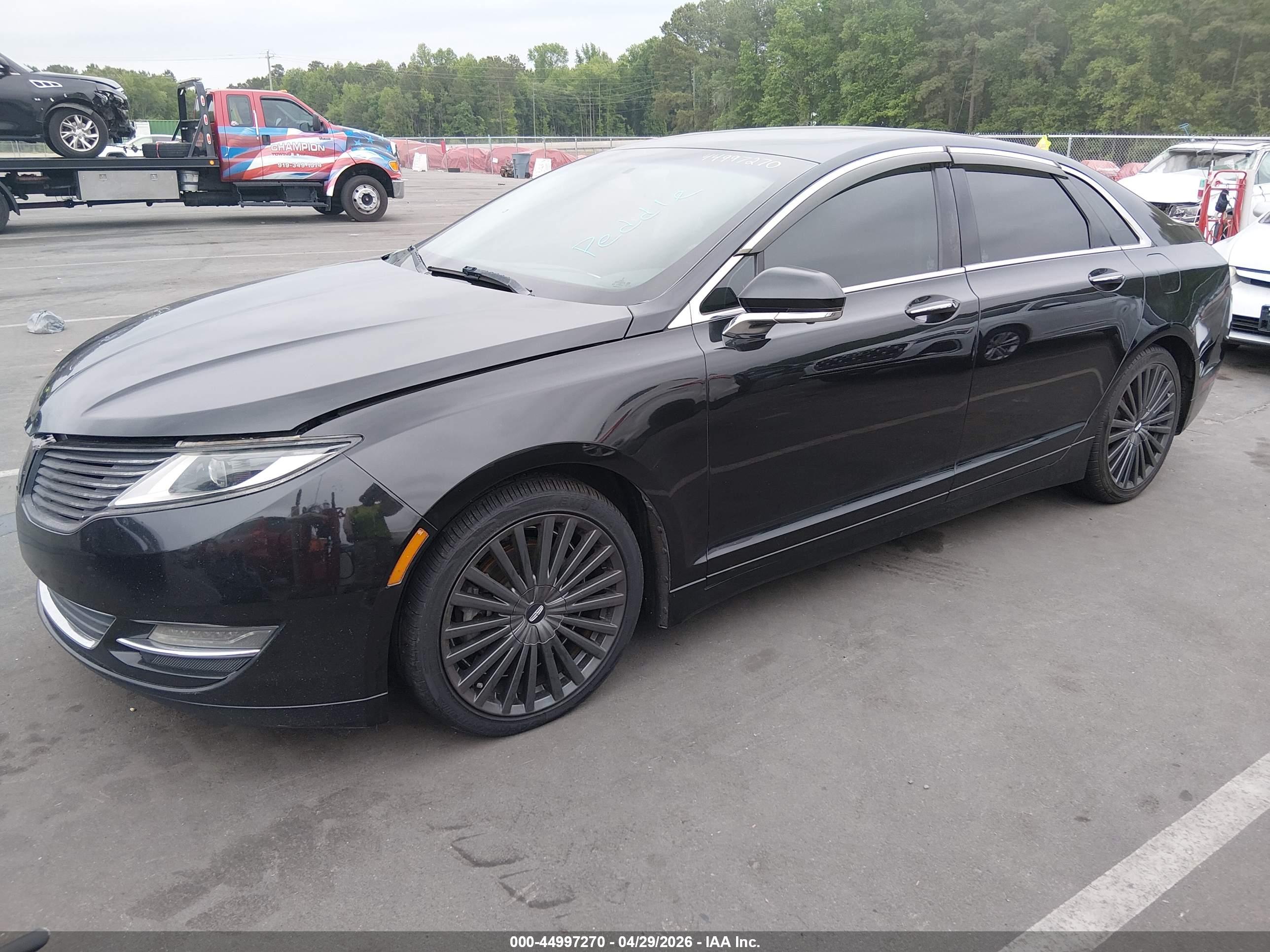 LINCOLN MKZ image 2