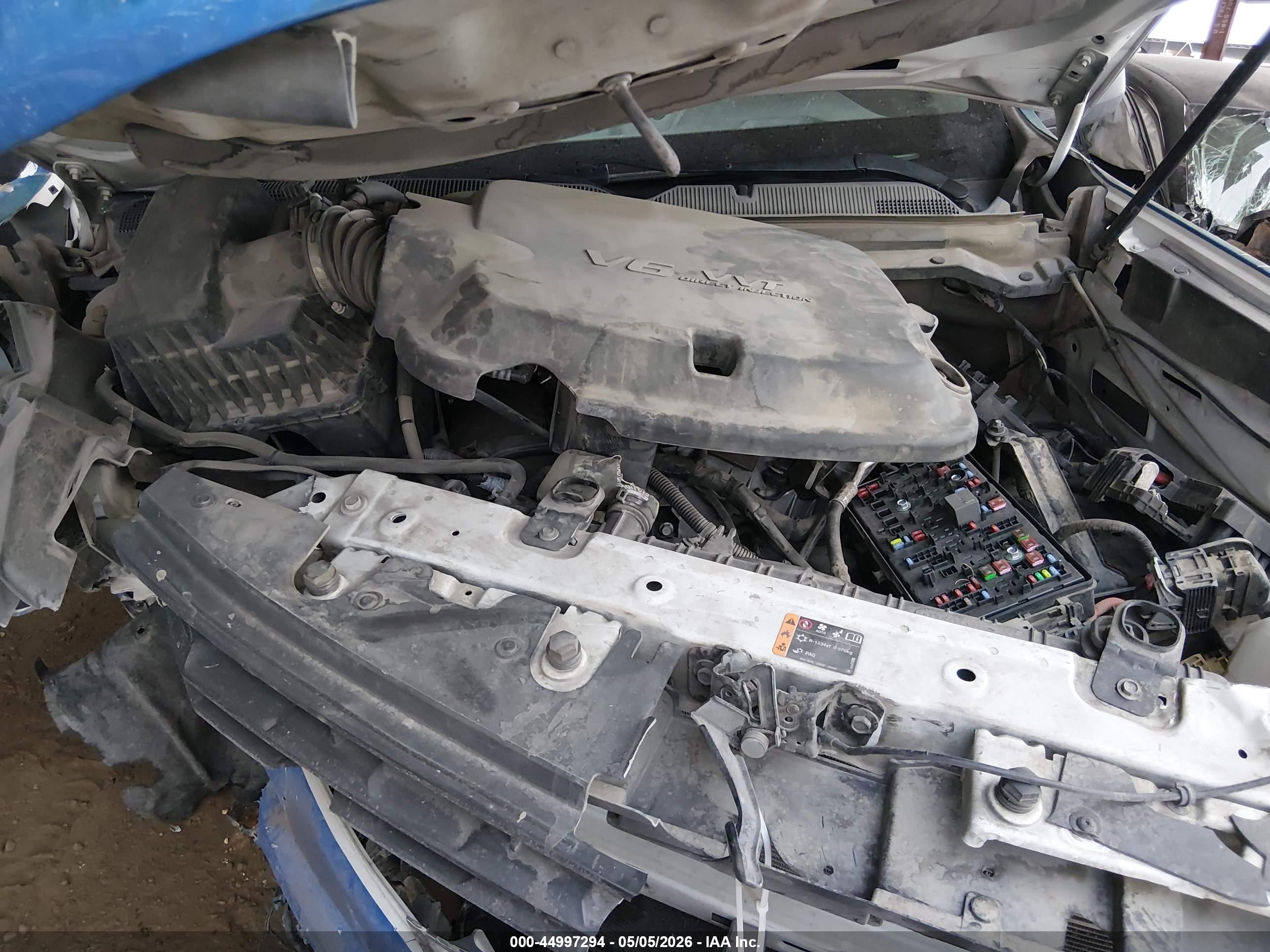 CHEVROLET COLORADO image 10