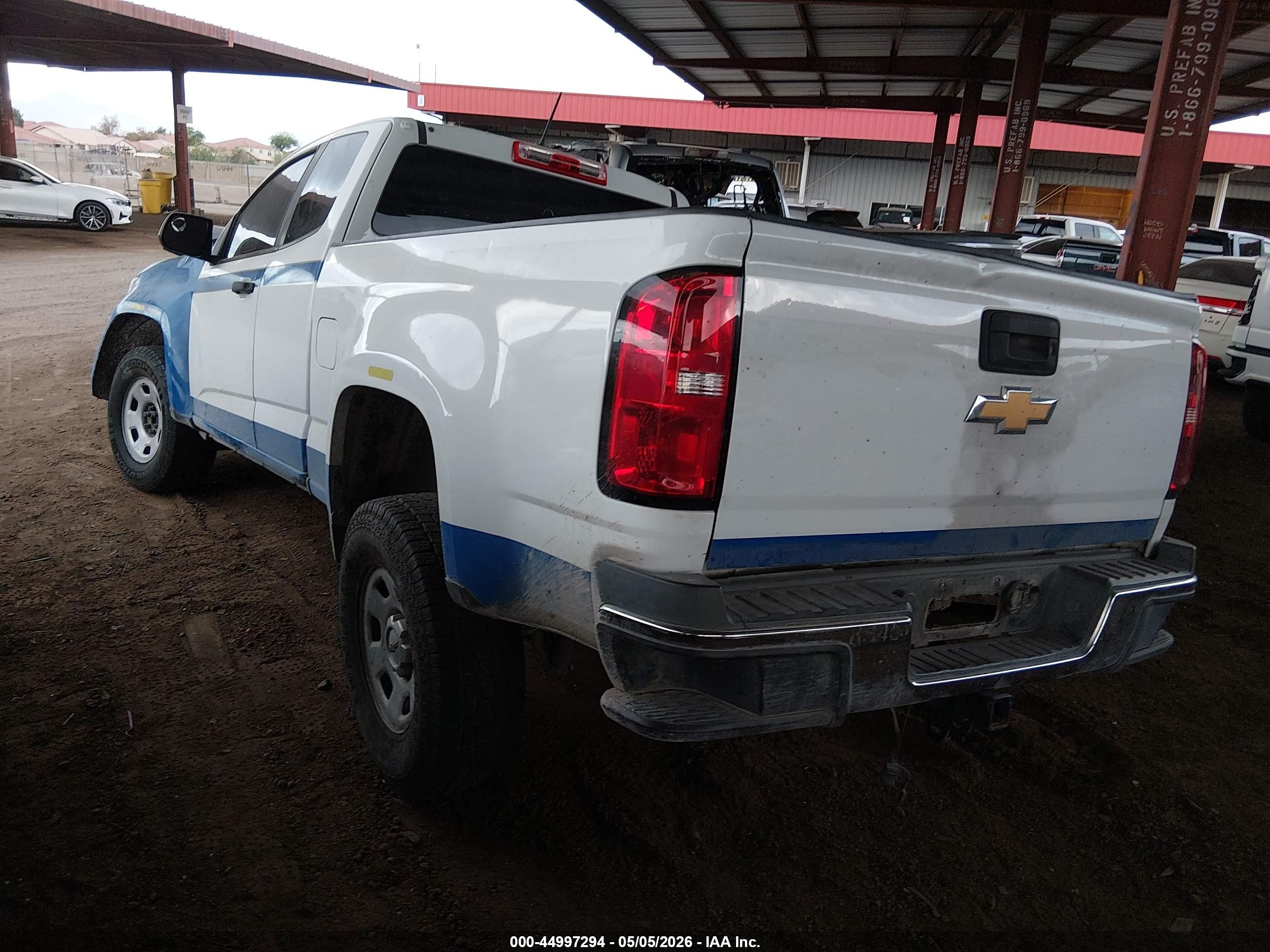 CHEVROLET COLORADO image 3