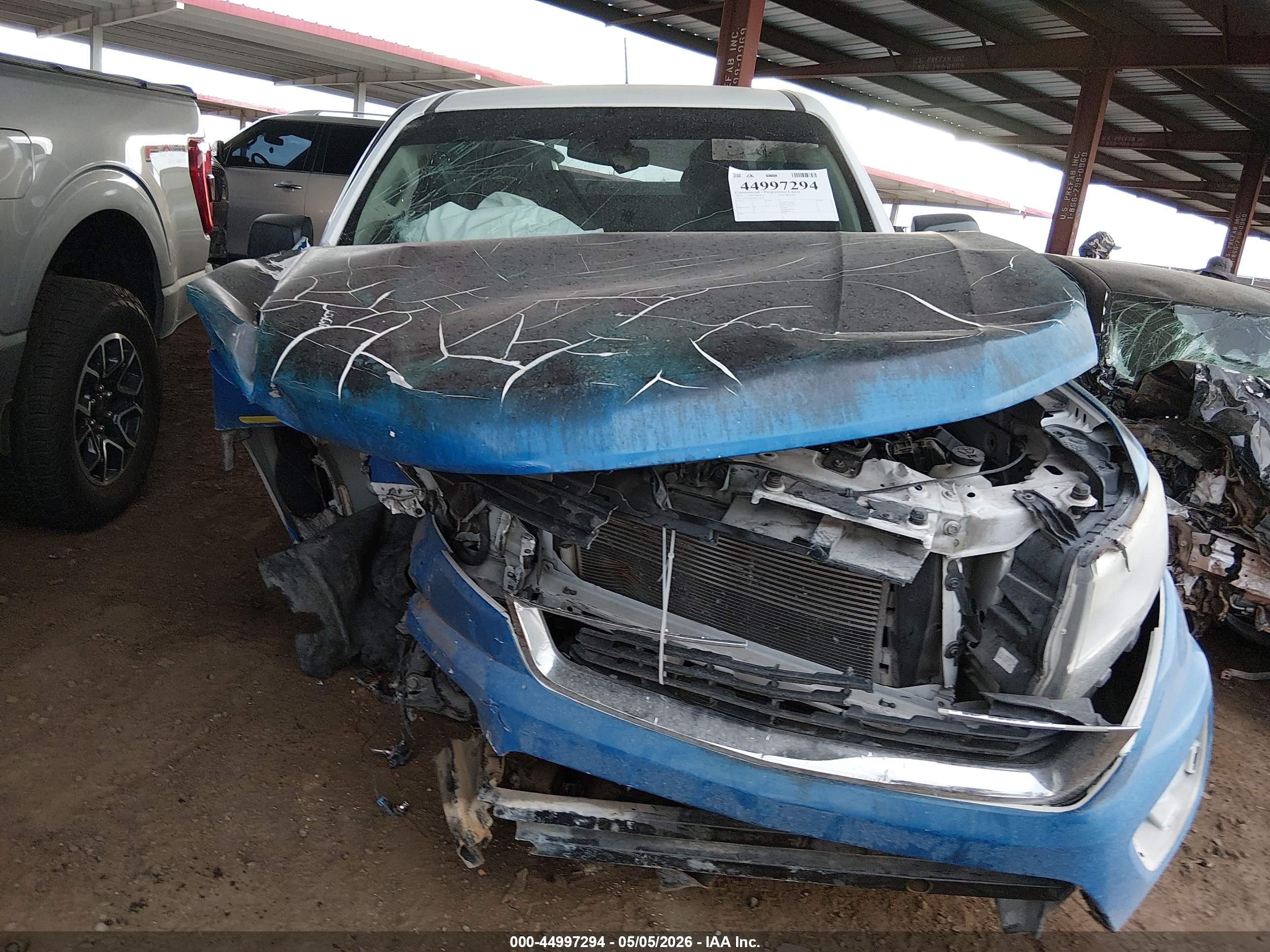 CHEVROLET COLORADO image 6