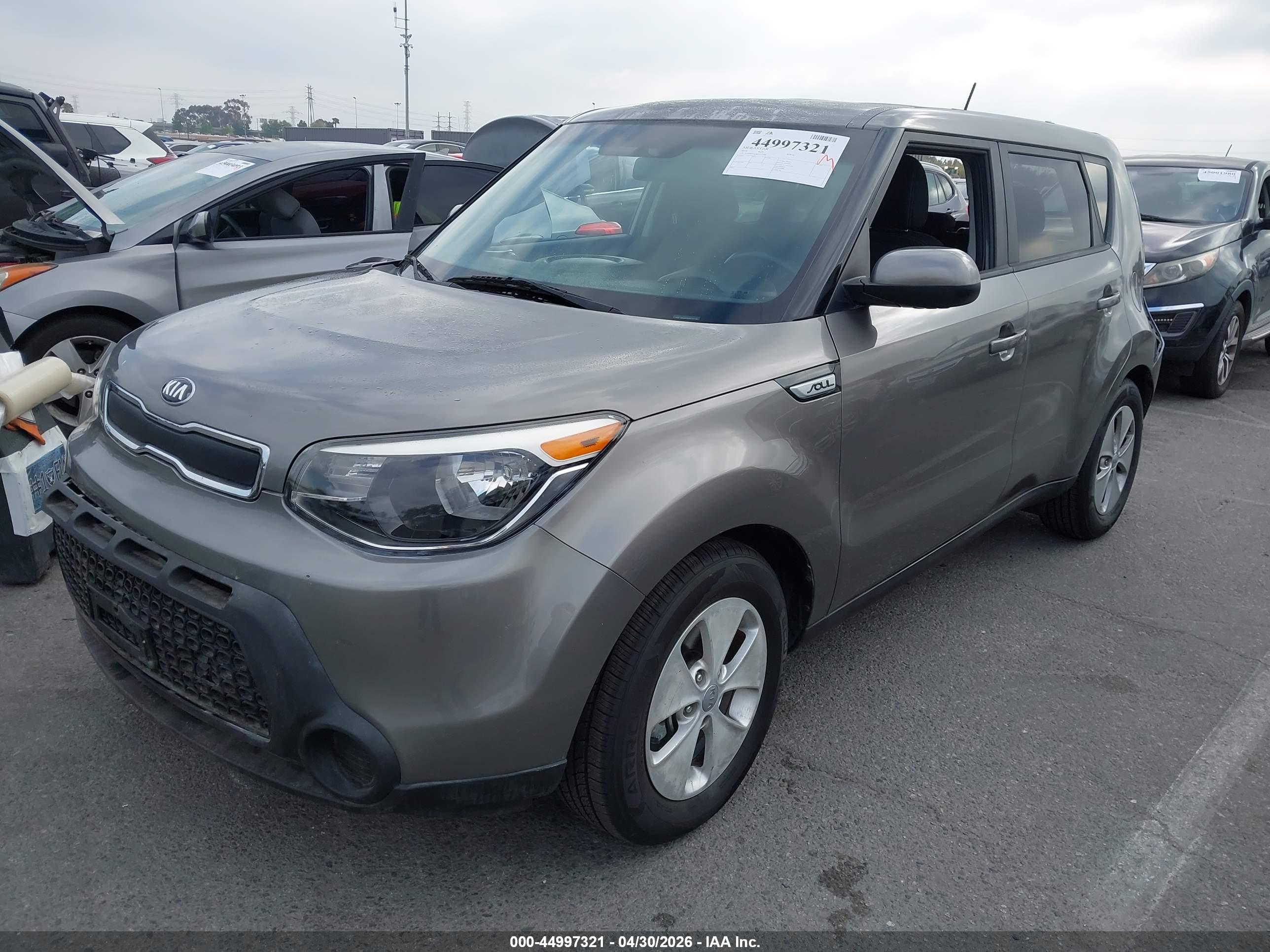 KIA SOUL image 2