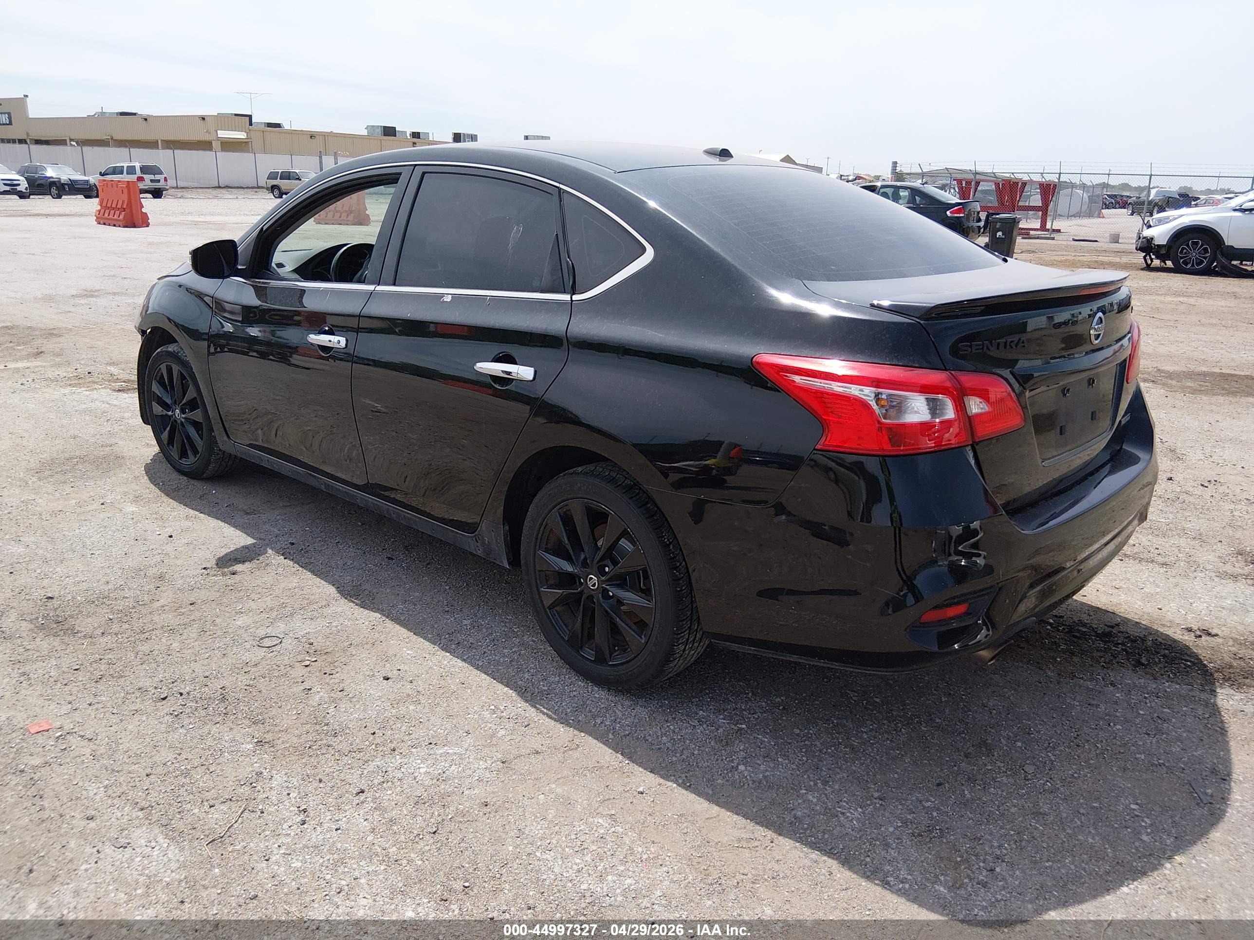 NISSAN SENTRA image 3