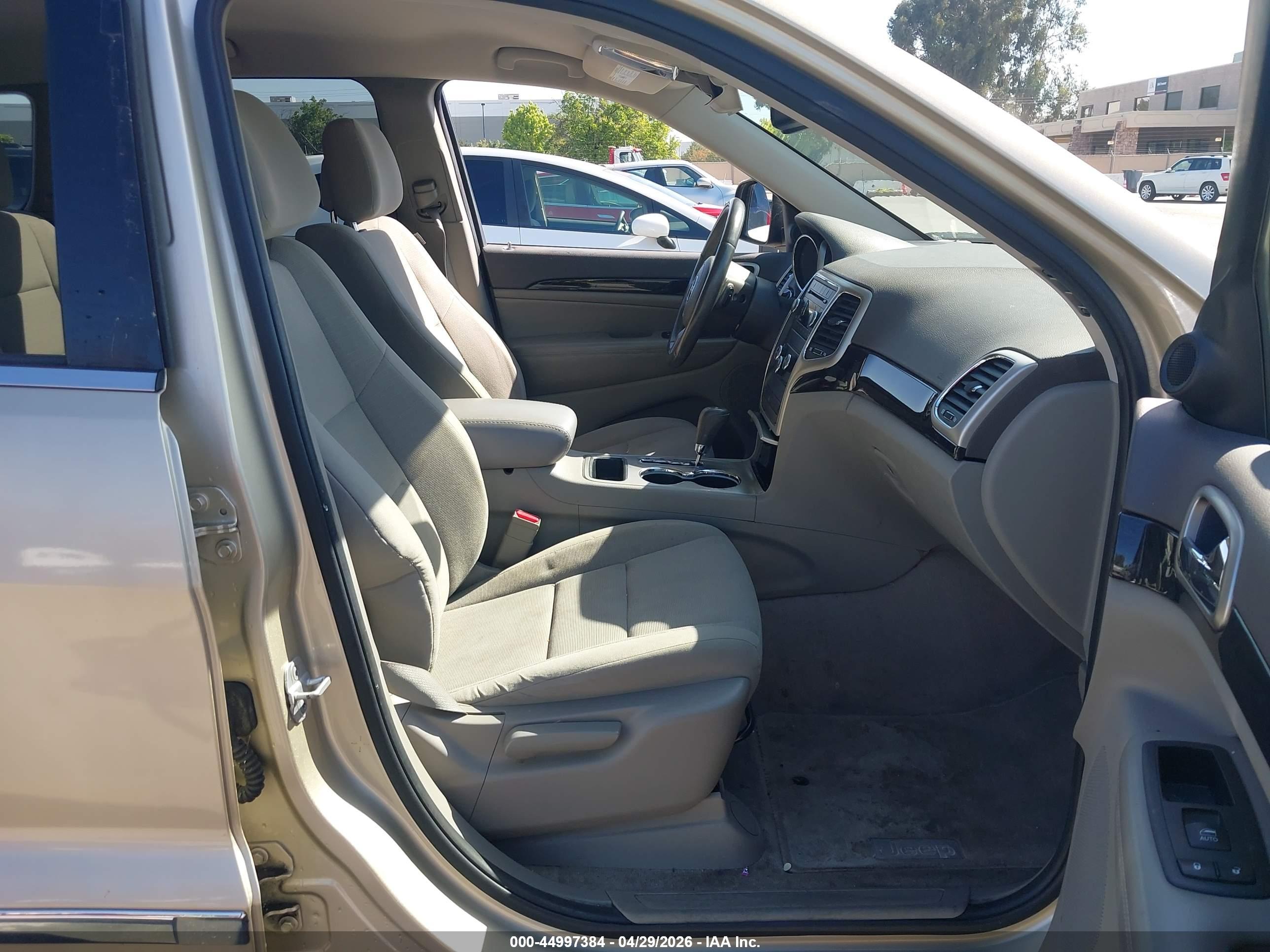 JEEP GRAND image 5