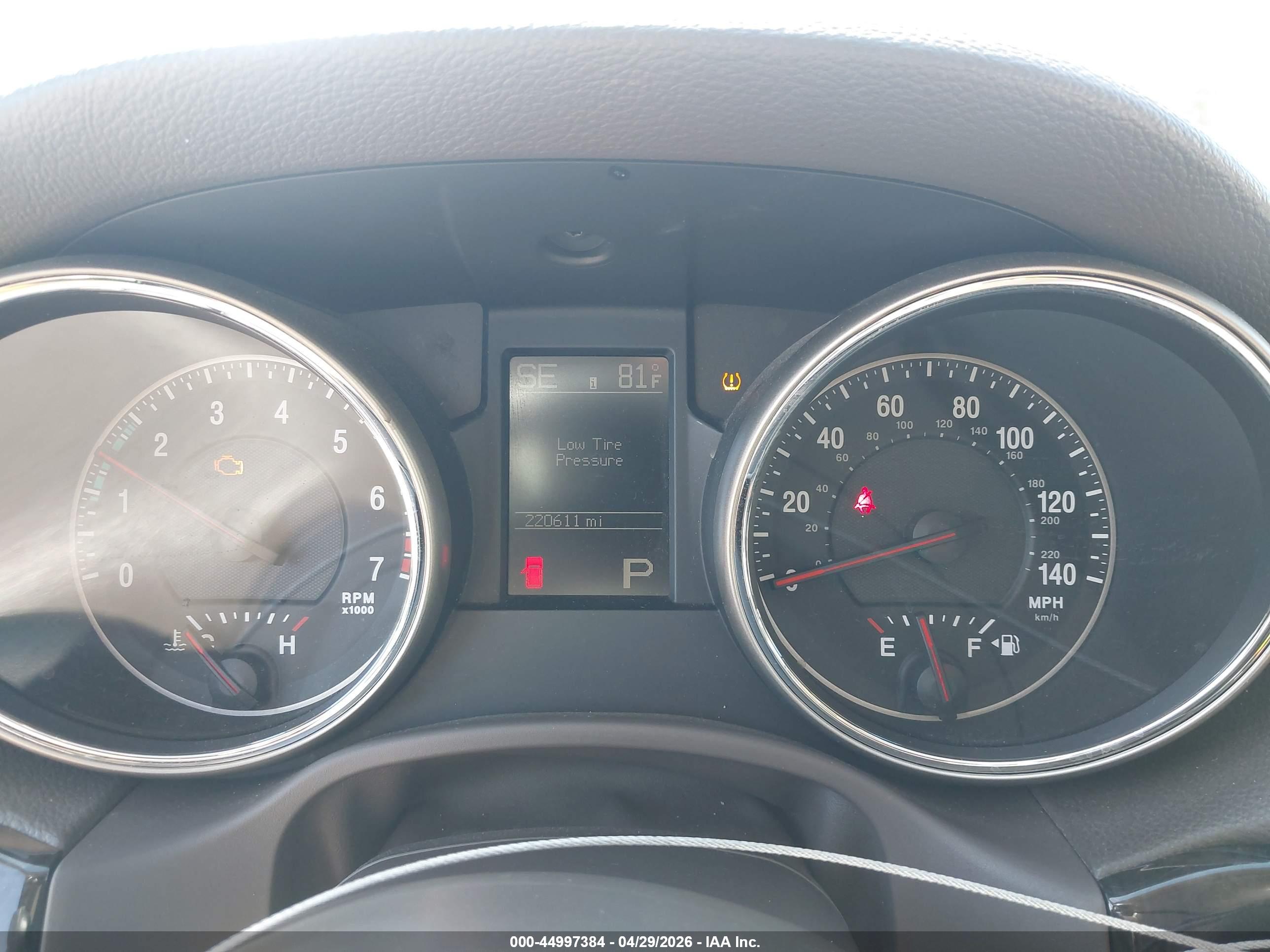 JEEP GRAND image 7