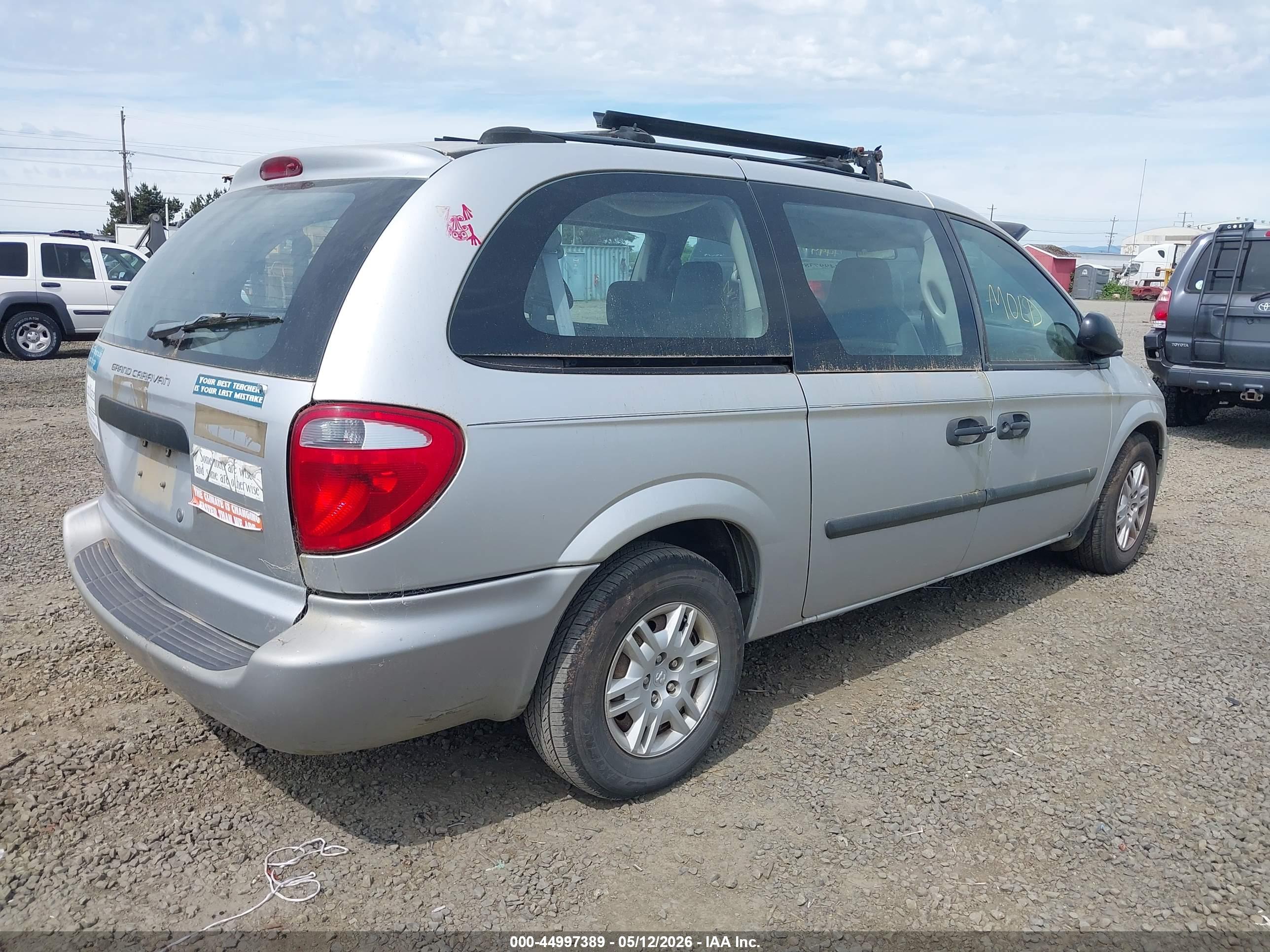 DODGE GRAND image 4
