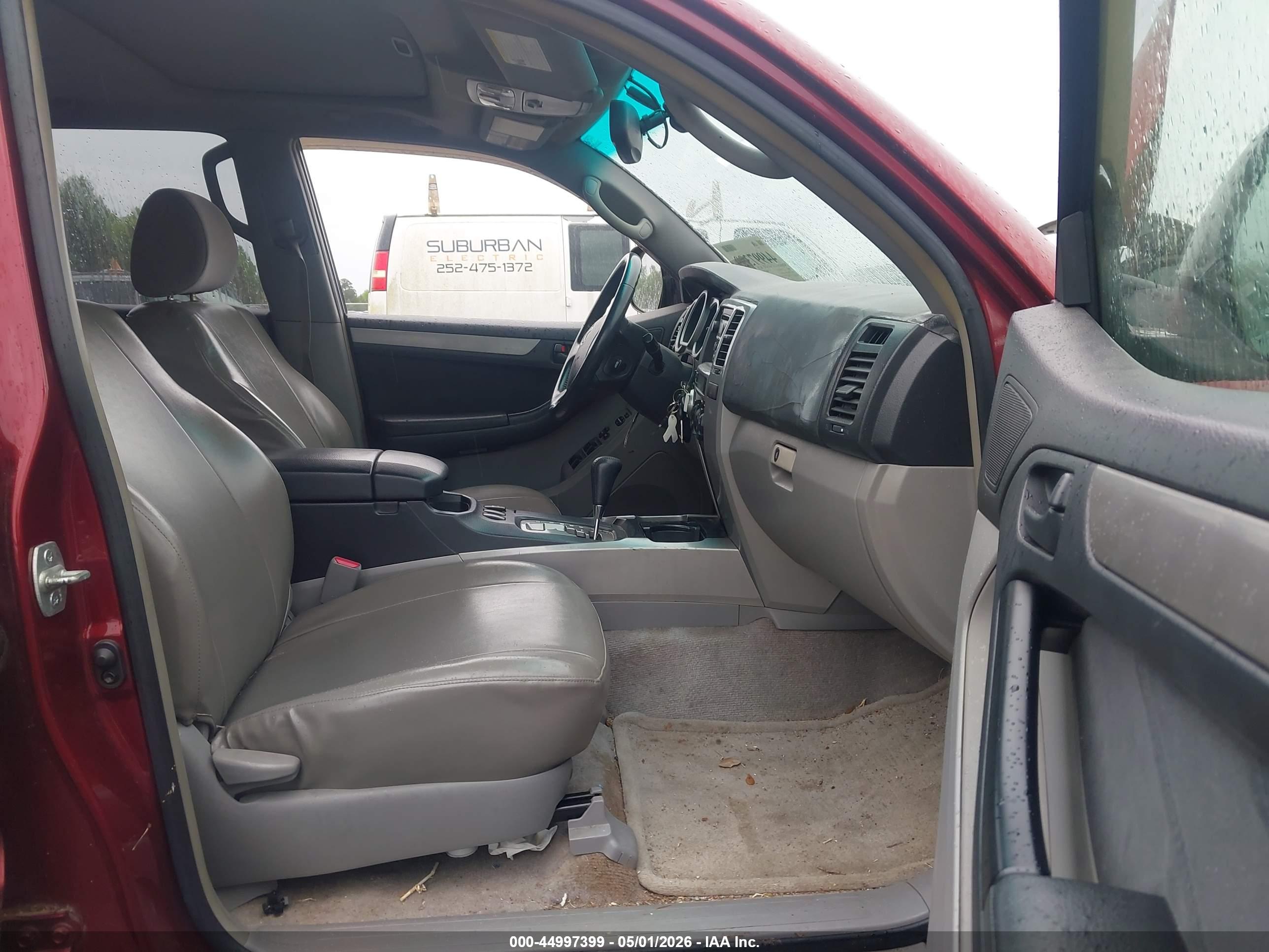 TOYOTA 4RUNNER image 5