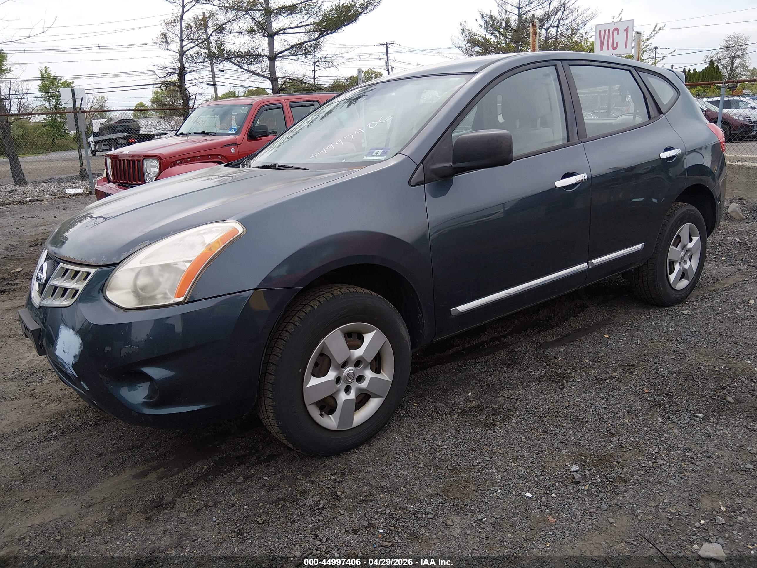 NISSAN ROGUE image 2