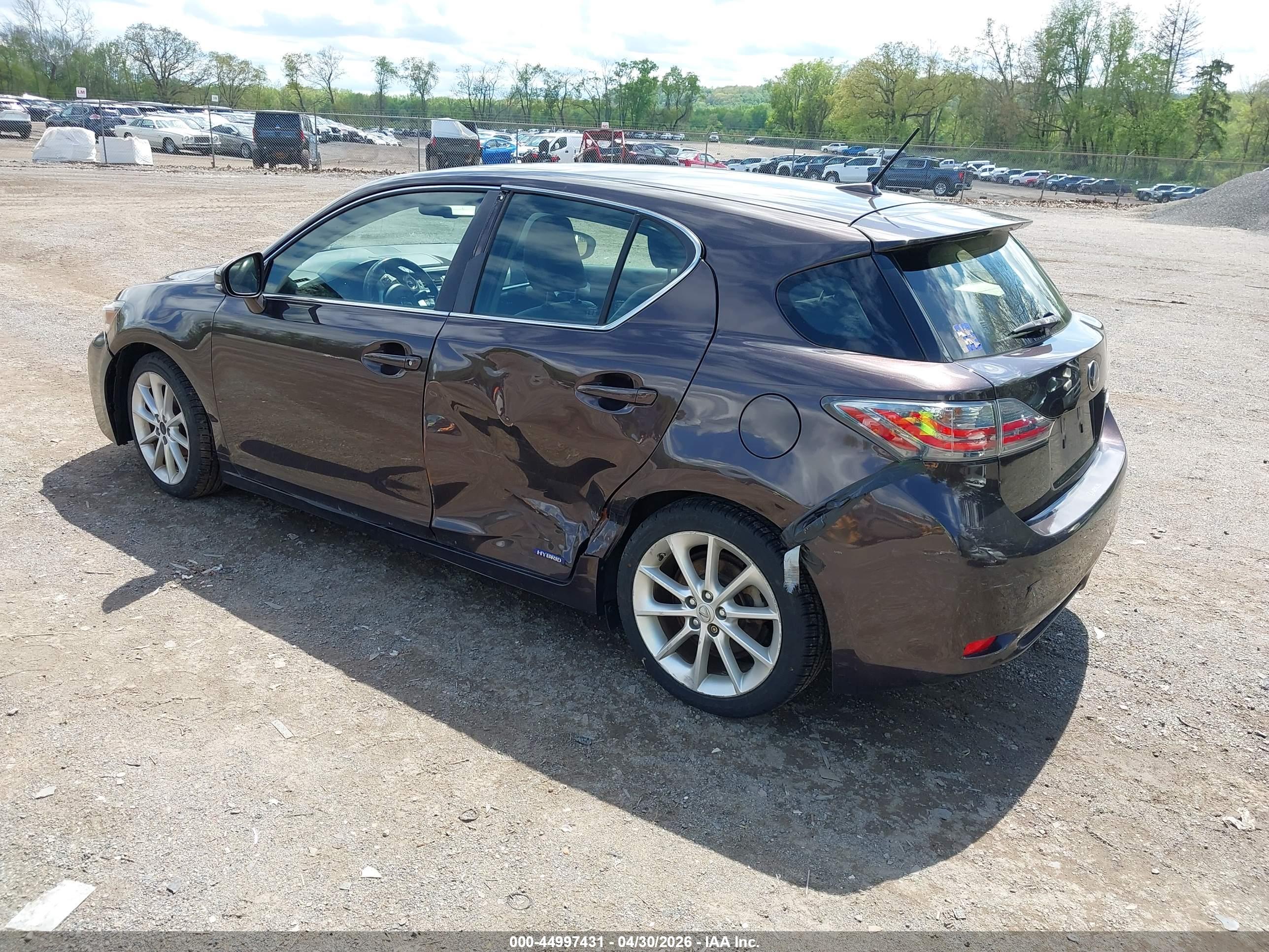 LEXUS CT image 3
