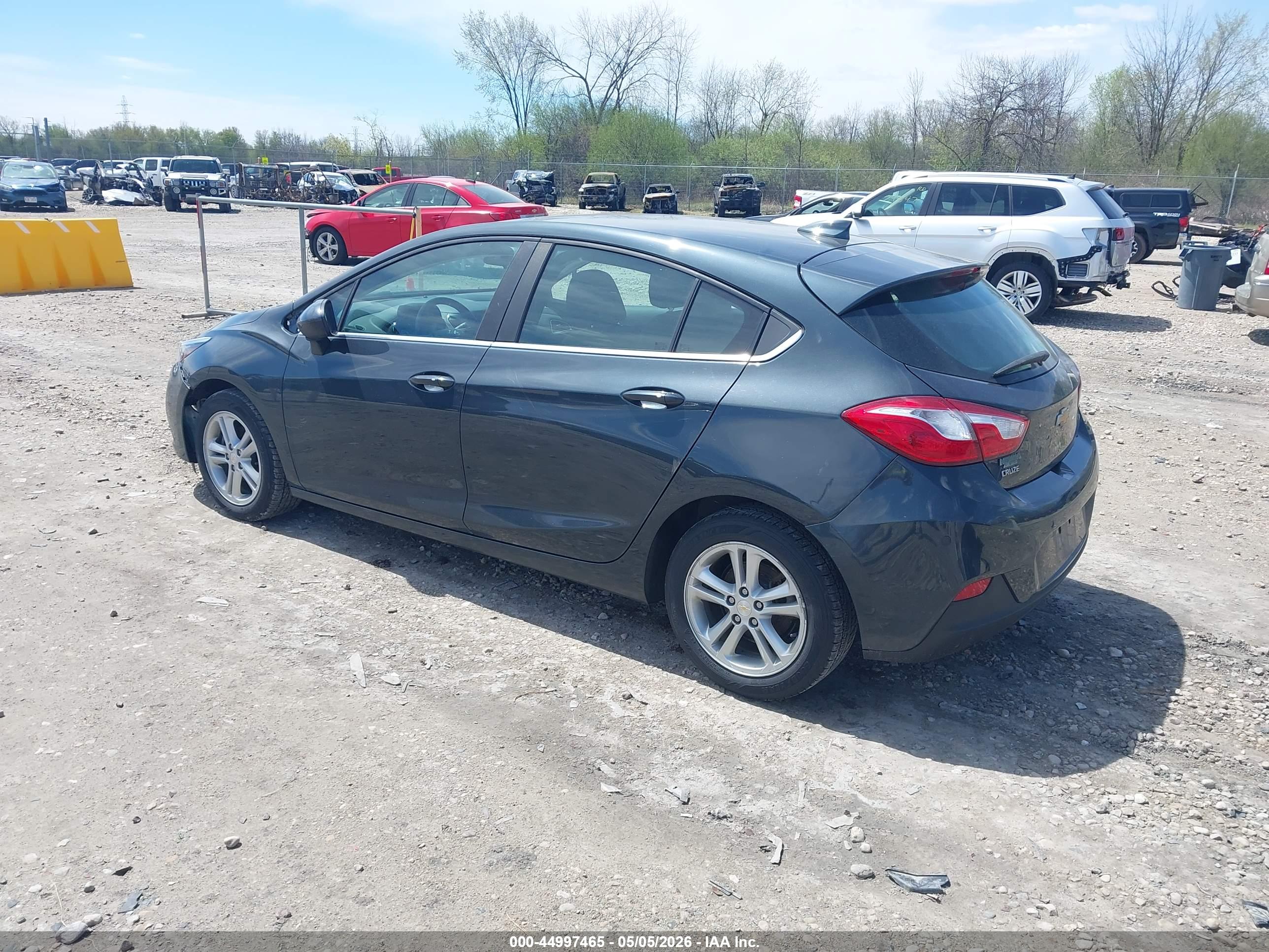 CHEVROLET CRUZE image 3