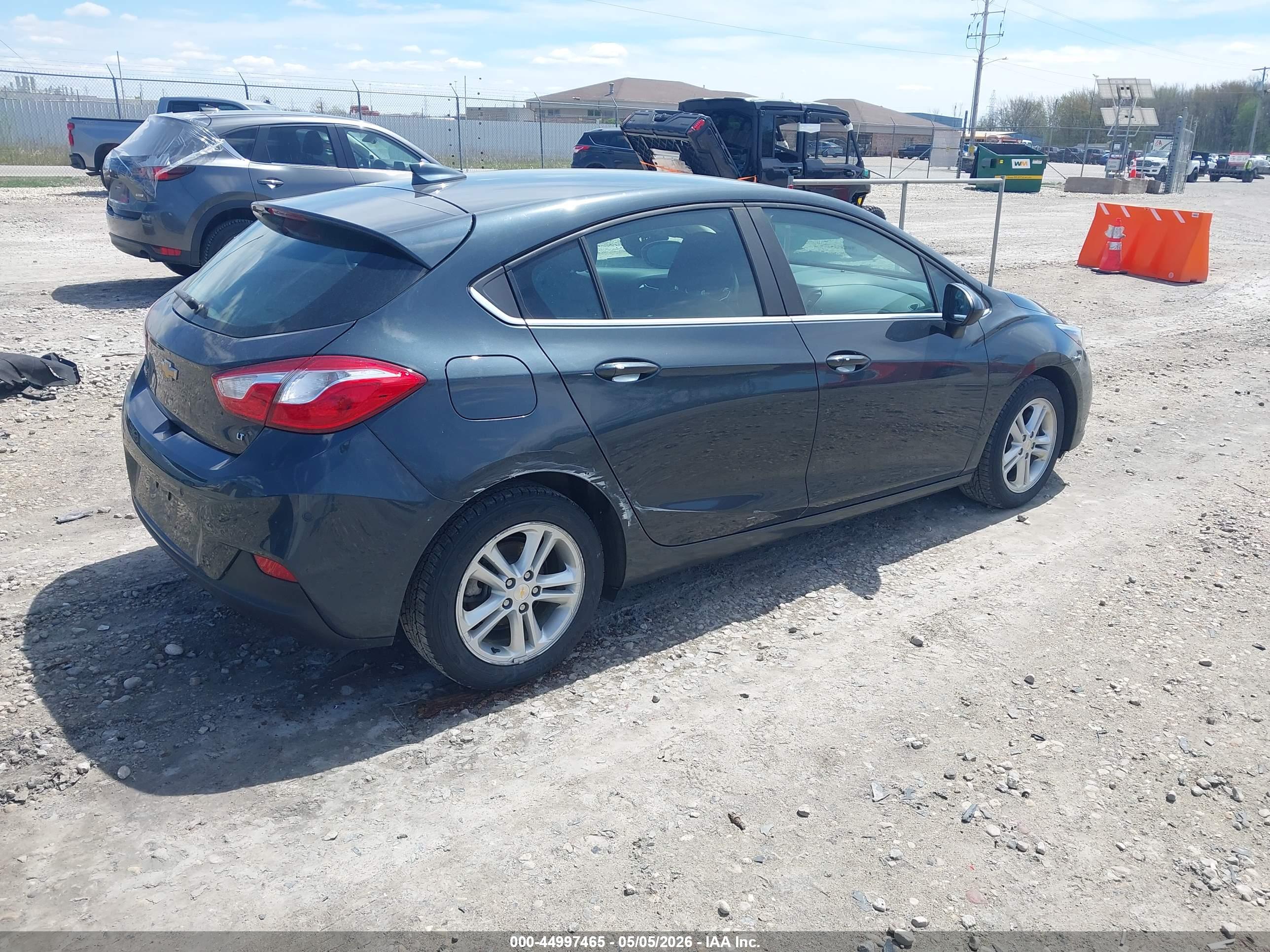 CHEVROLET CRUZE image 4