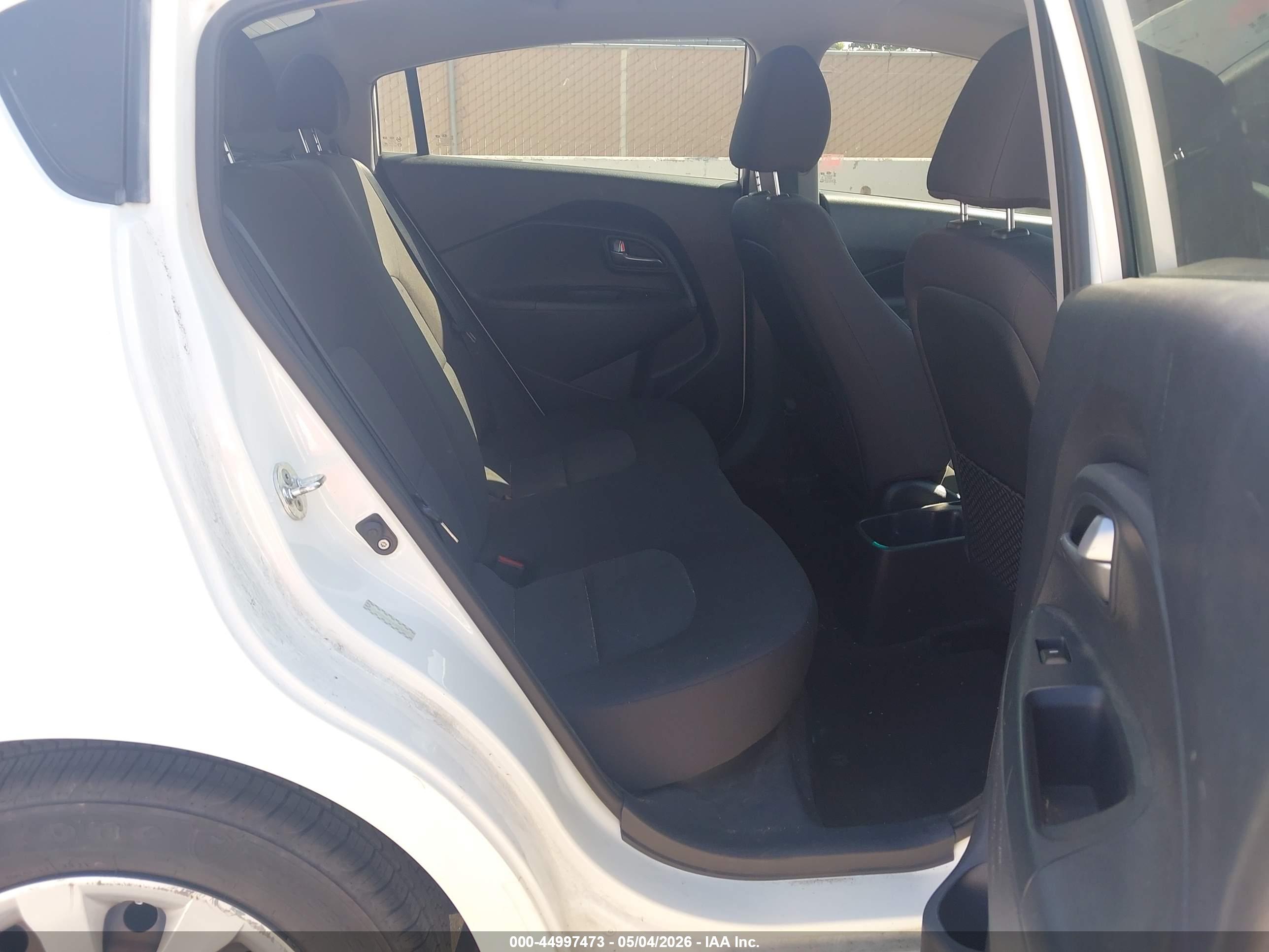 KIA RIO image 8
