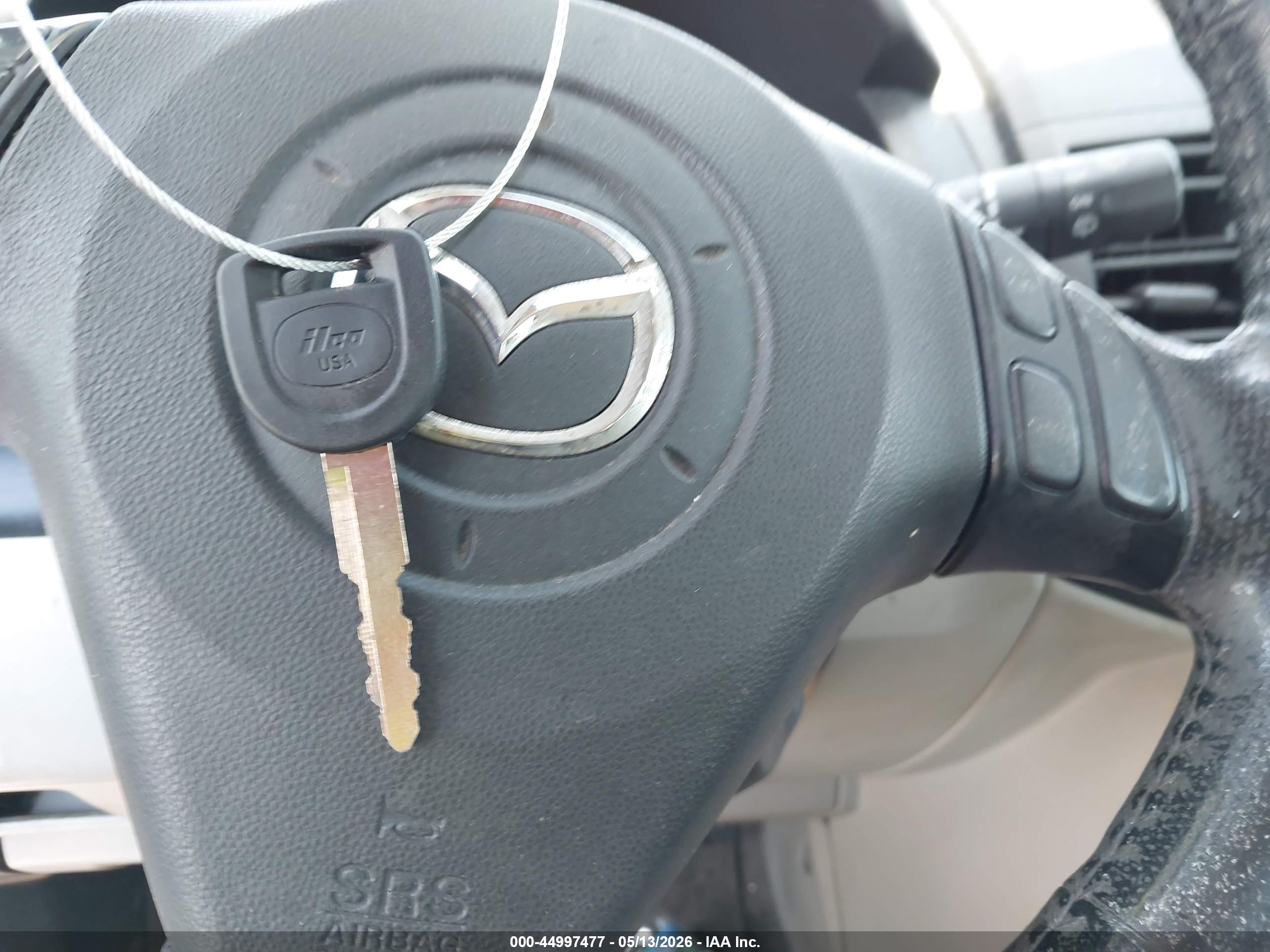 MAZDA MAZDA5 image 11