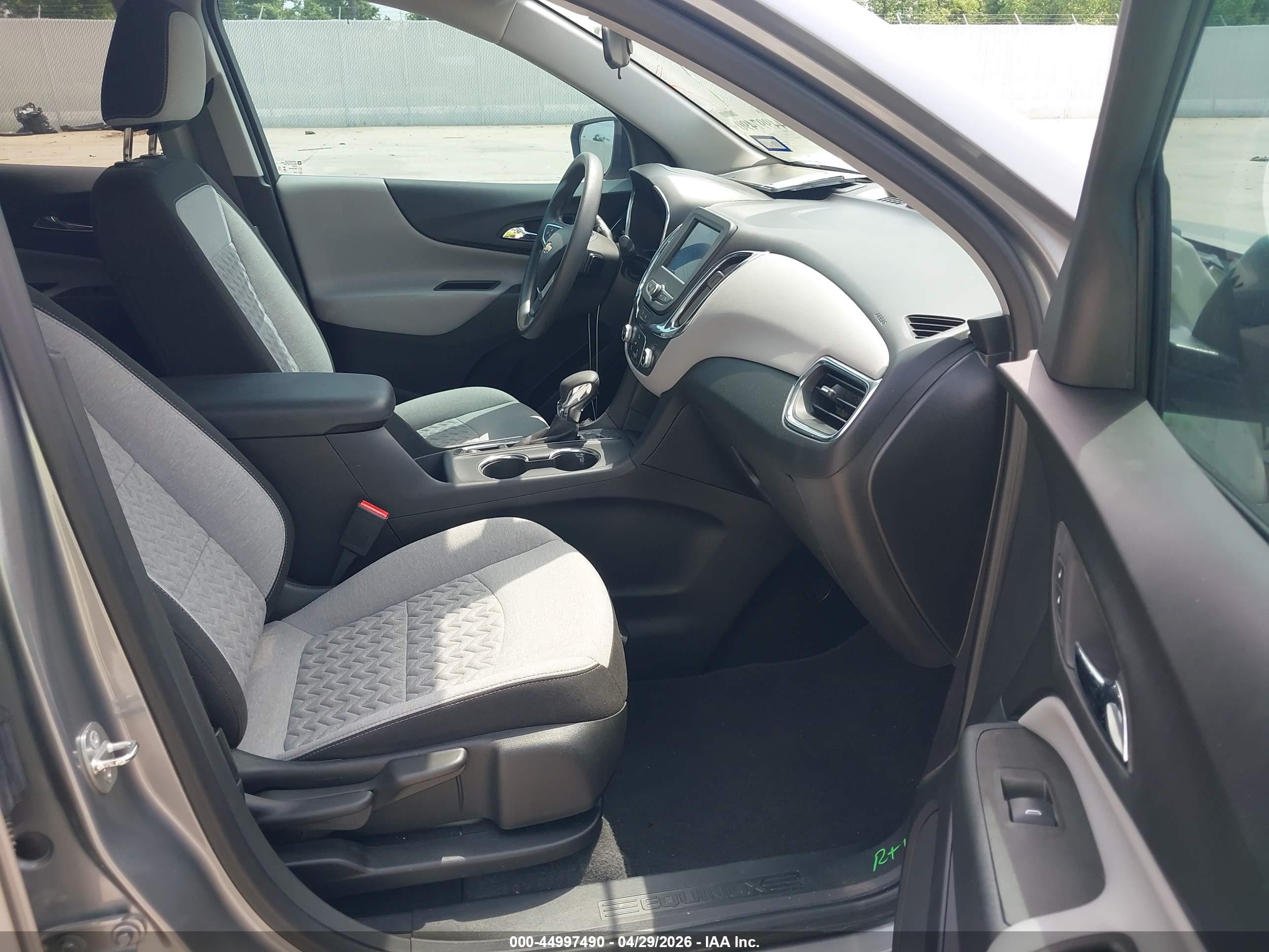 CHEVROLET EQUINOX image 5