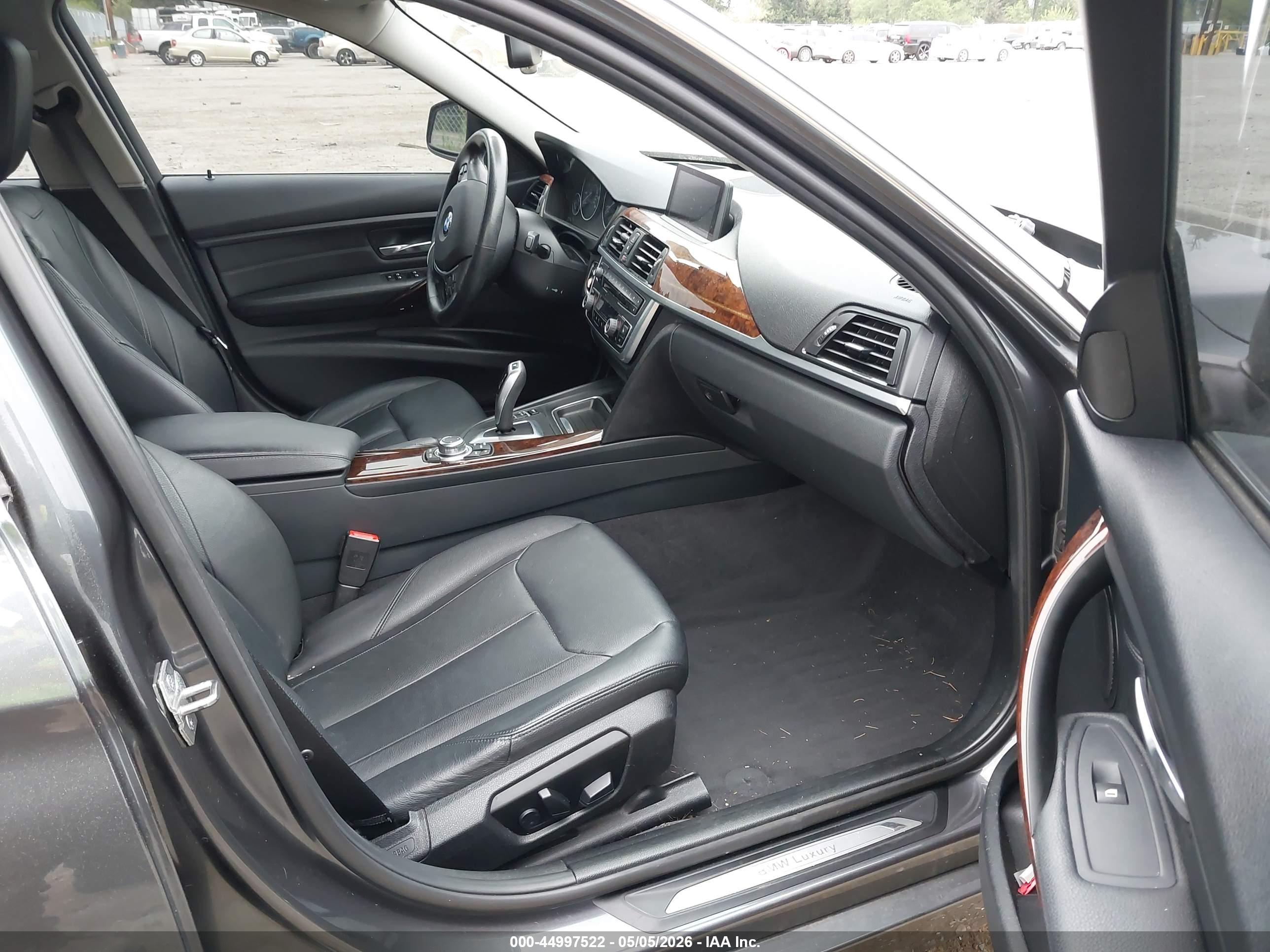BMW 328I image 5