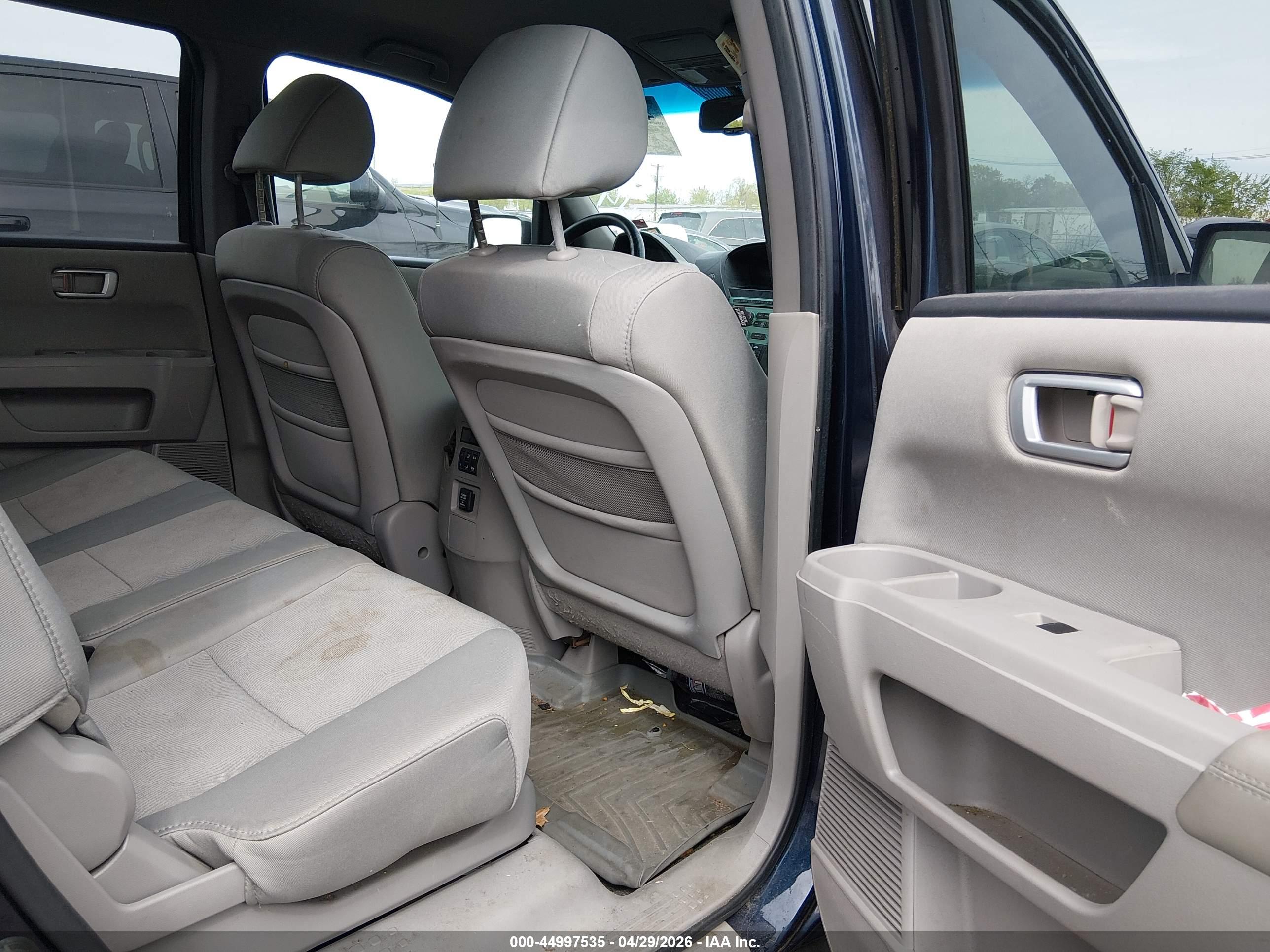 HONDA PILOT image 8