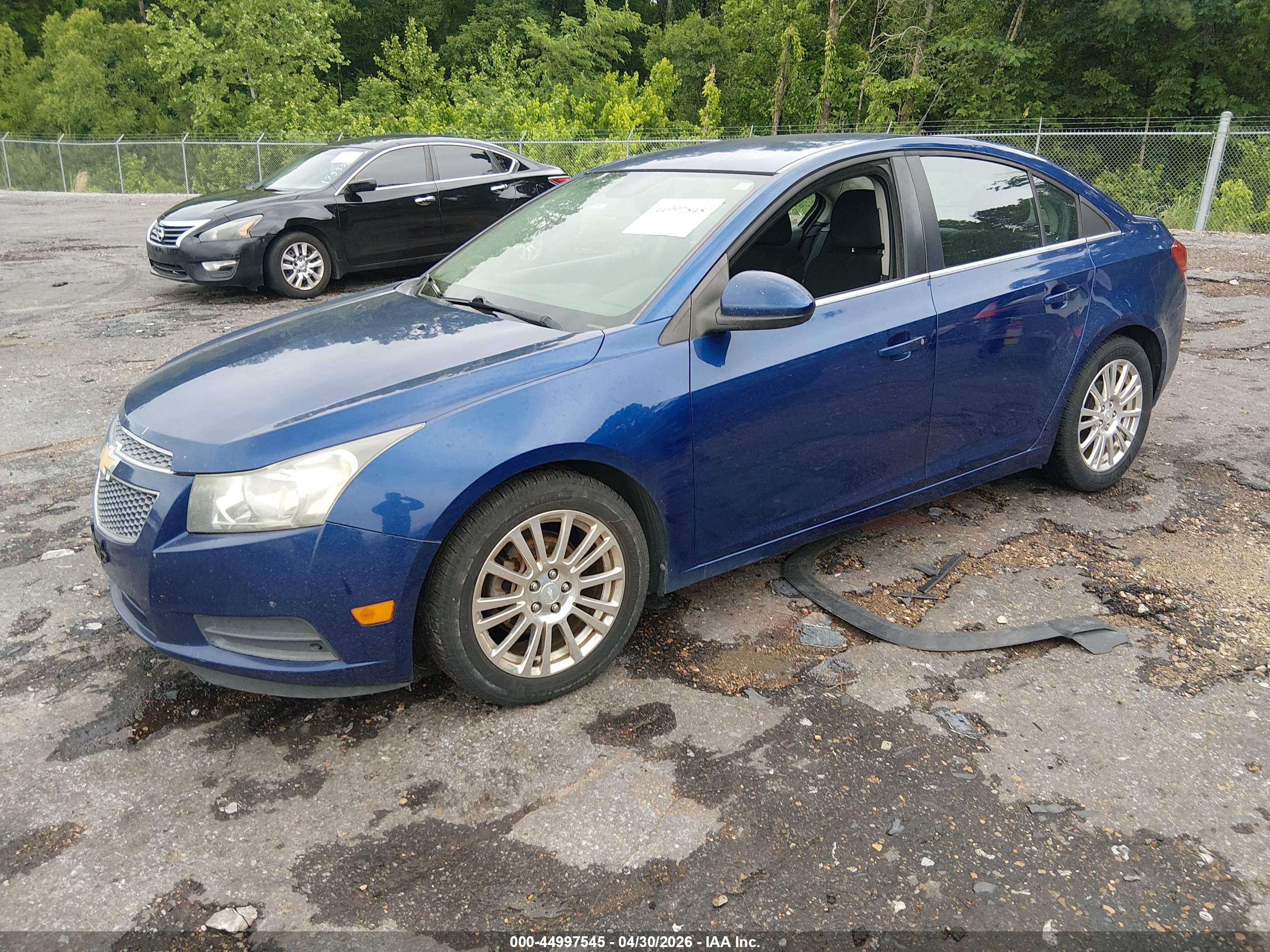 CHEVROLET CRUZE image 2