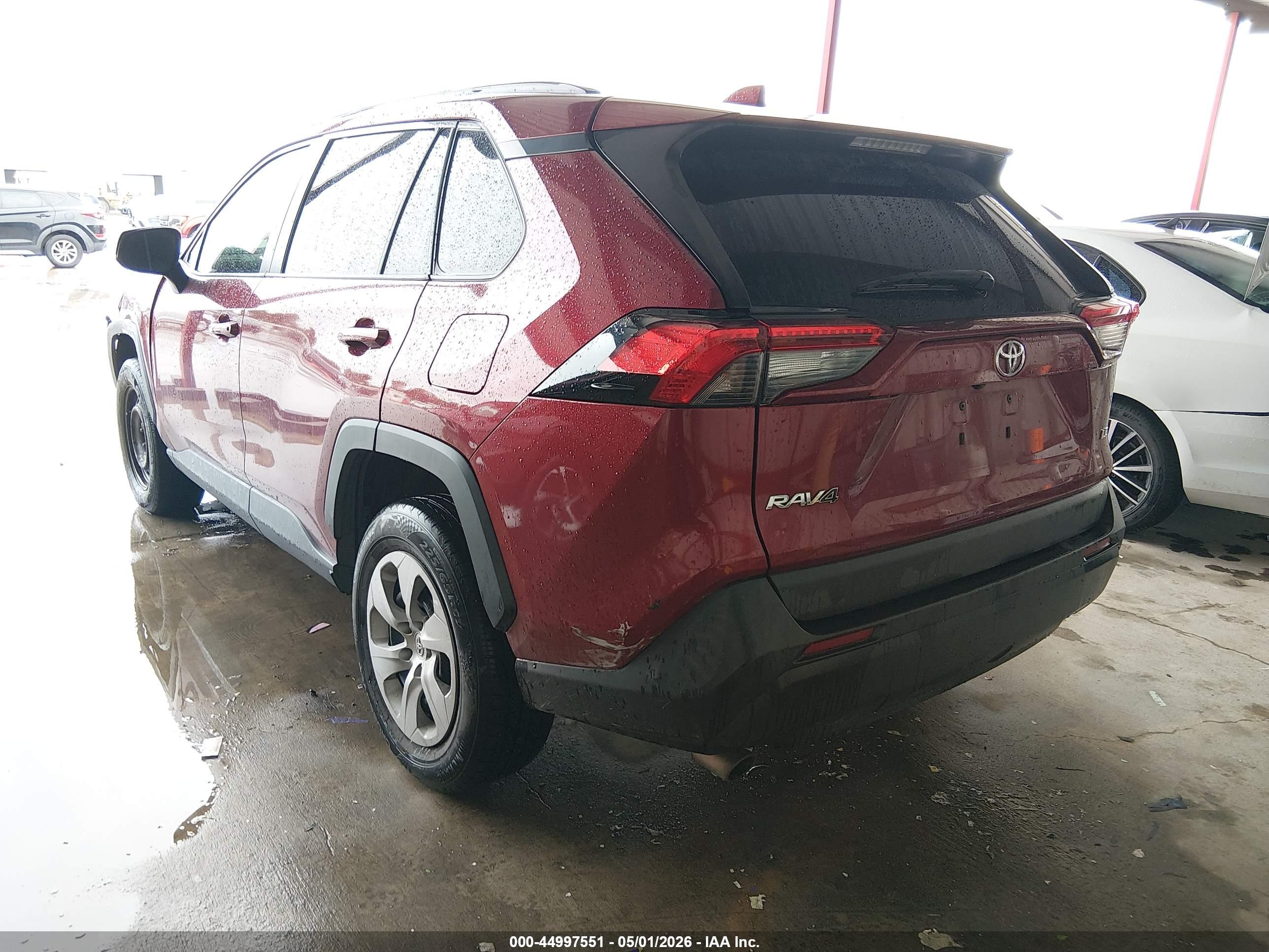 TOYOTA RAV4 image 3