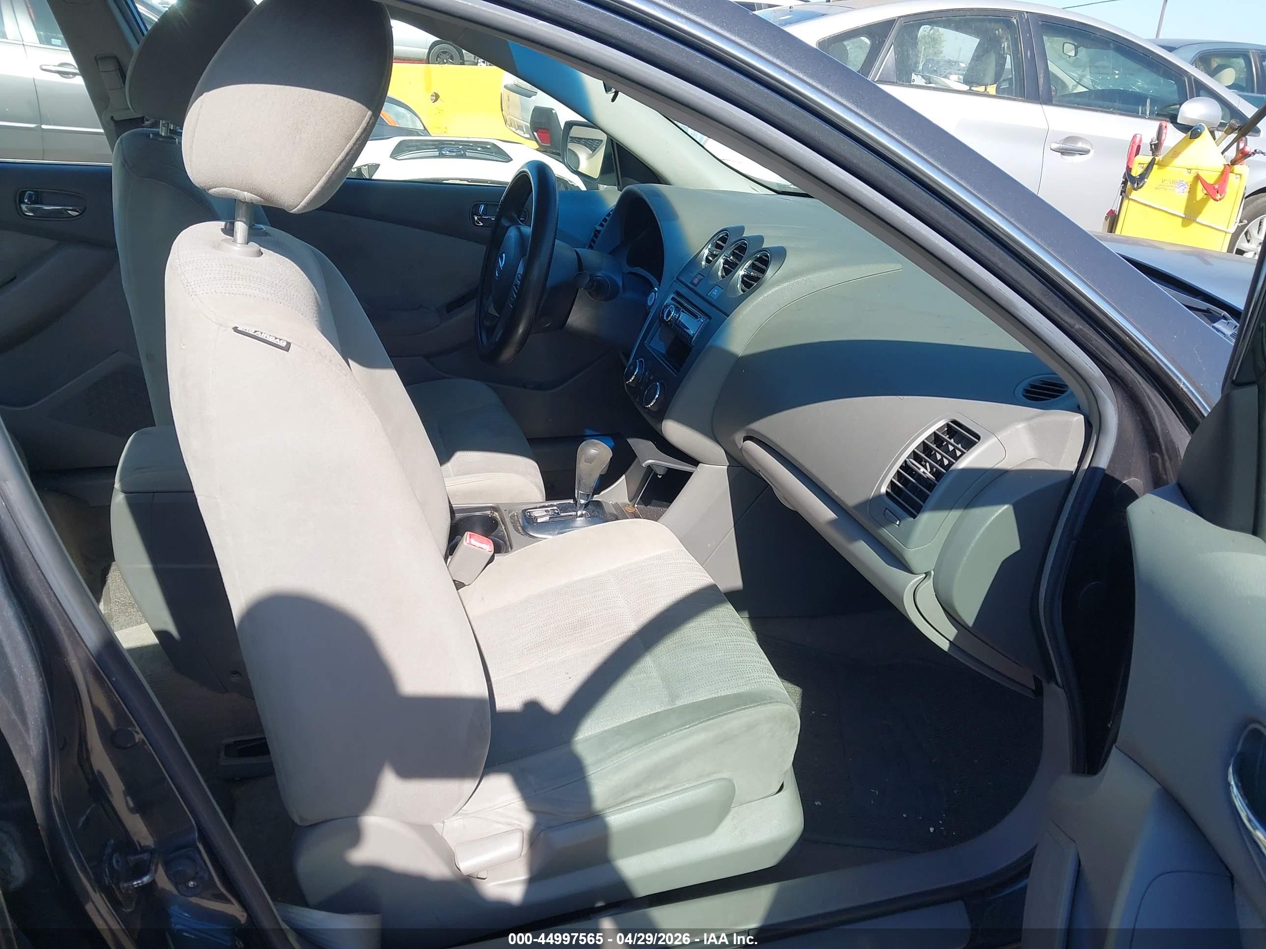 NISSAN ALTIMA image 5