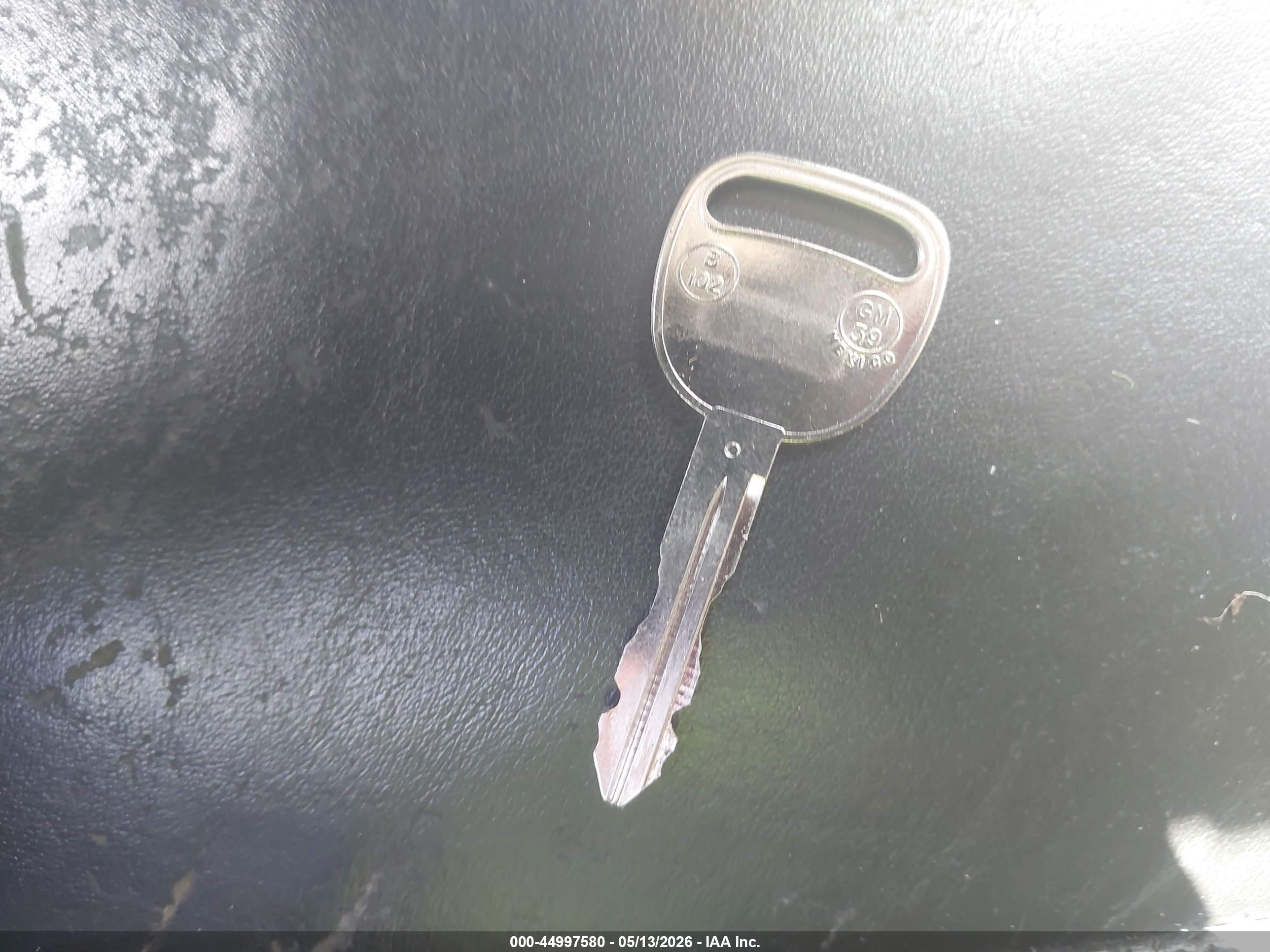 GMC ENVOY image 11