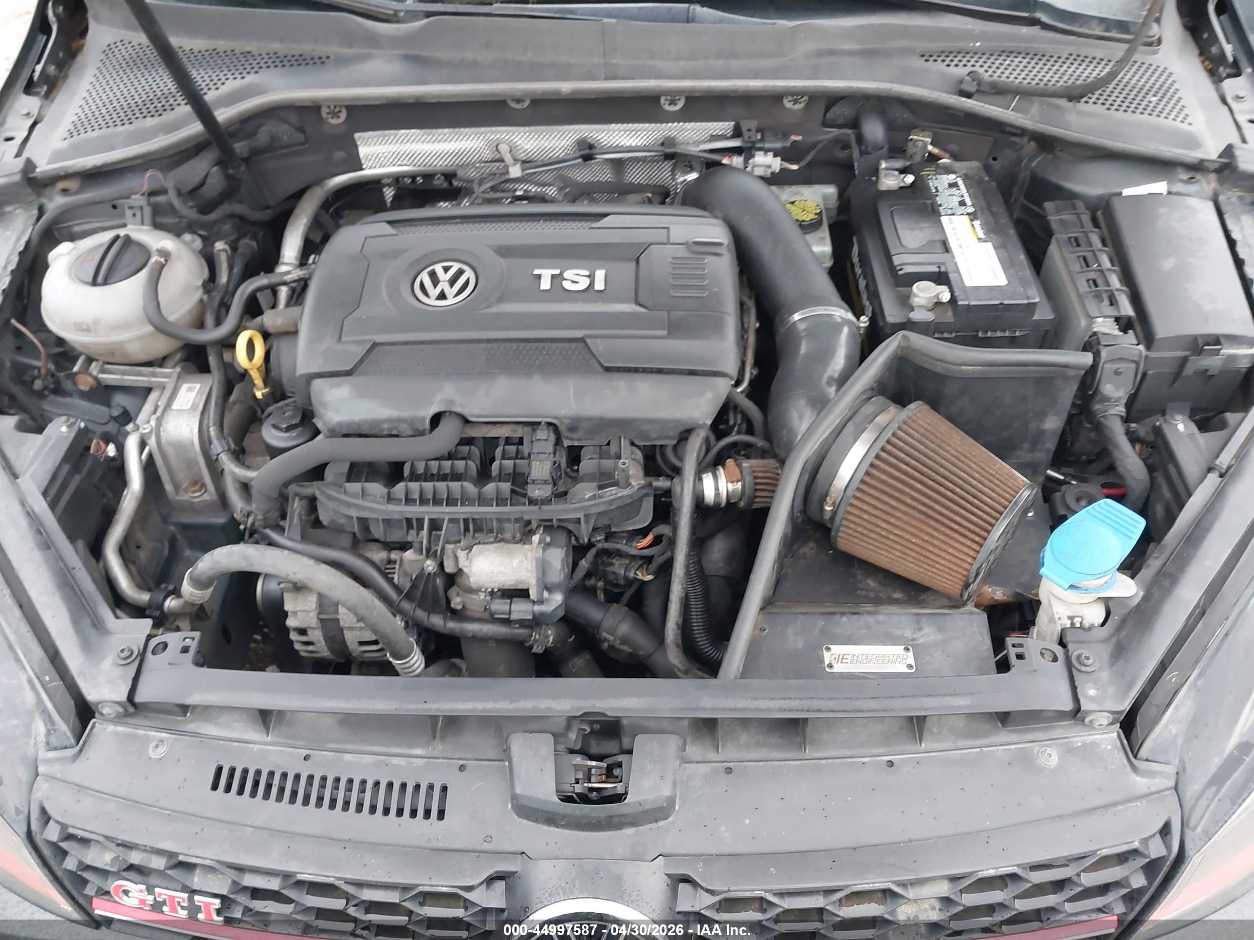 VOLKSWAGEN GOLF image 10