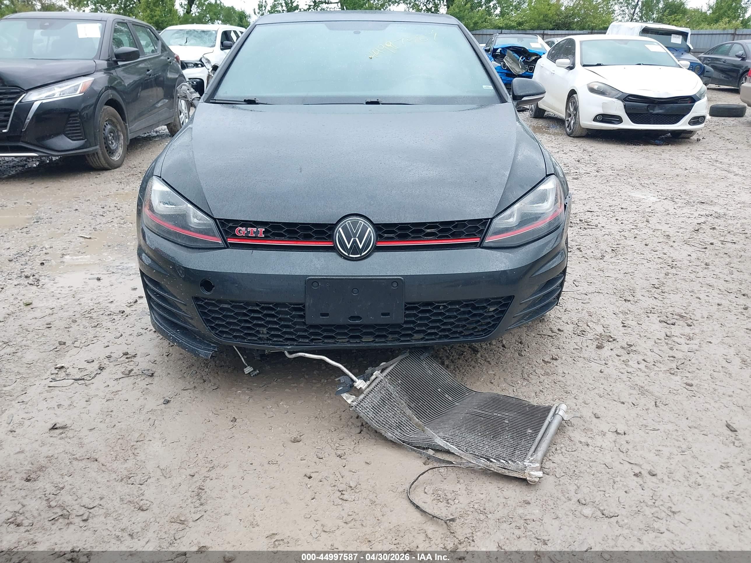 VOLKSWAGEN GOLF image 6