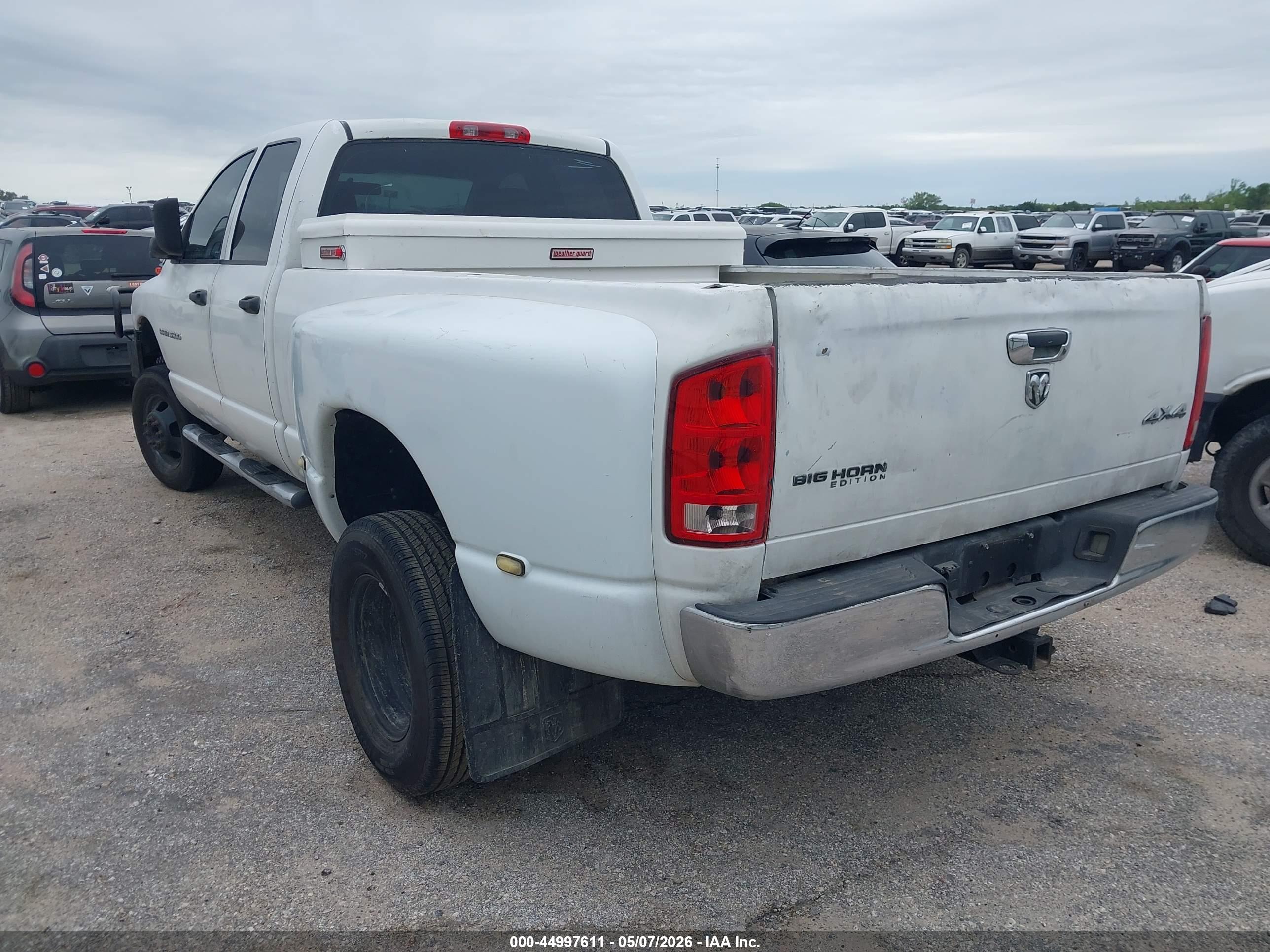 DODGE RAM image 3