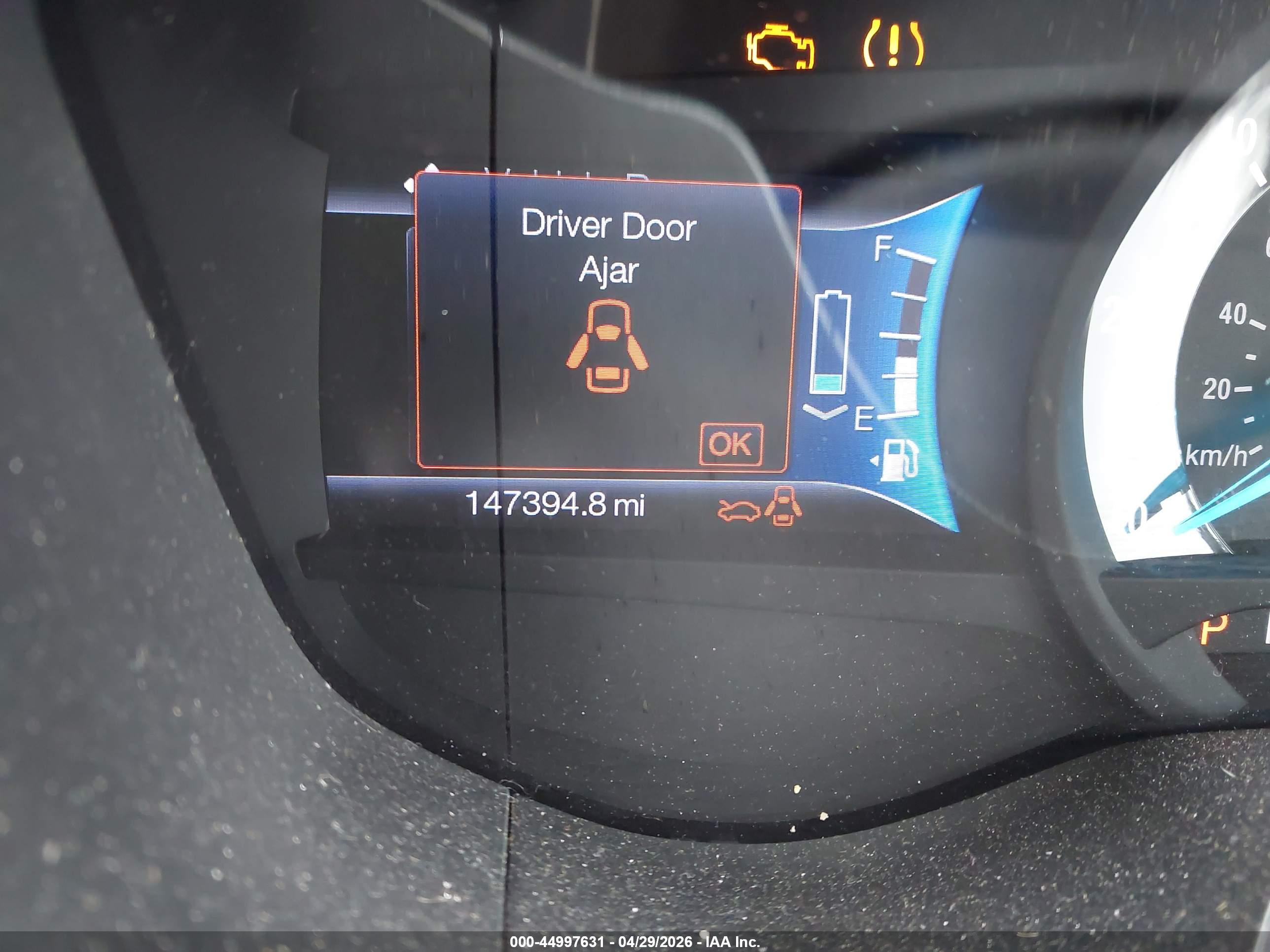 FORD FUSION image 7