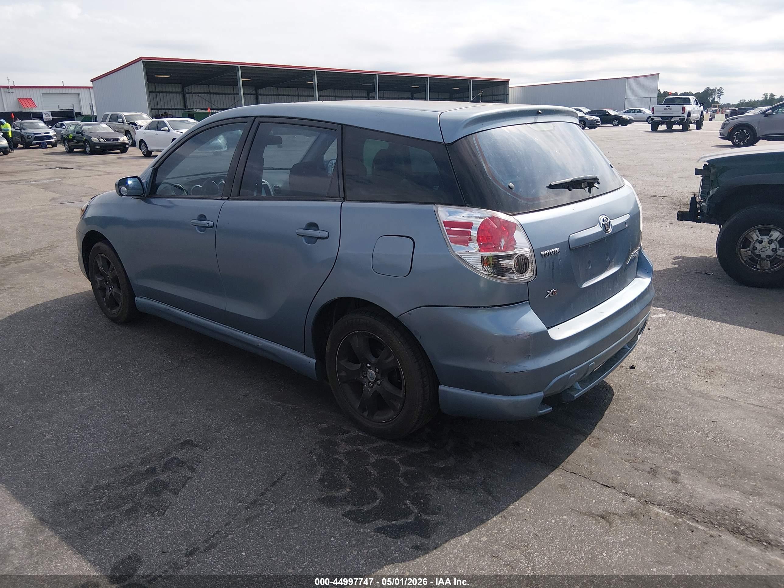TOYOTA MATRIX image 3