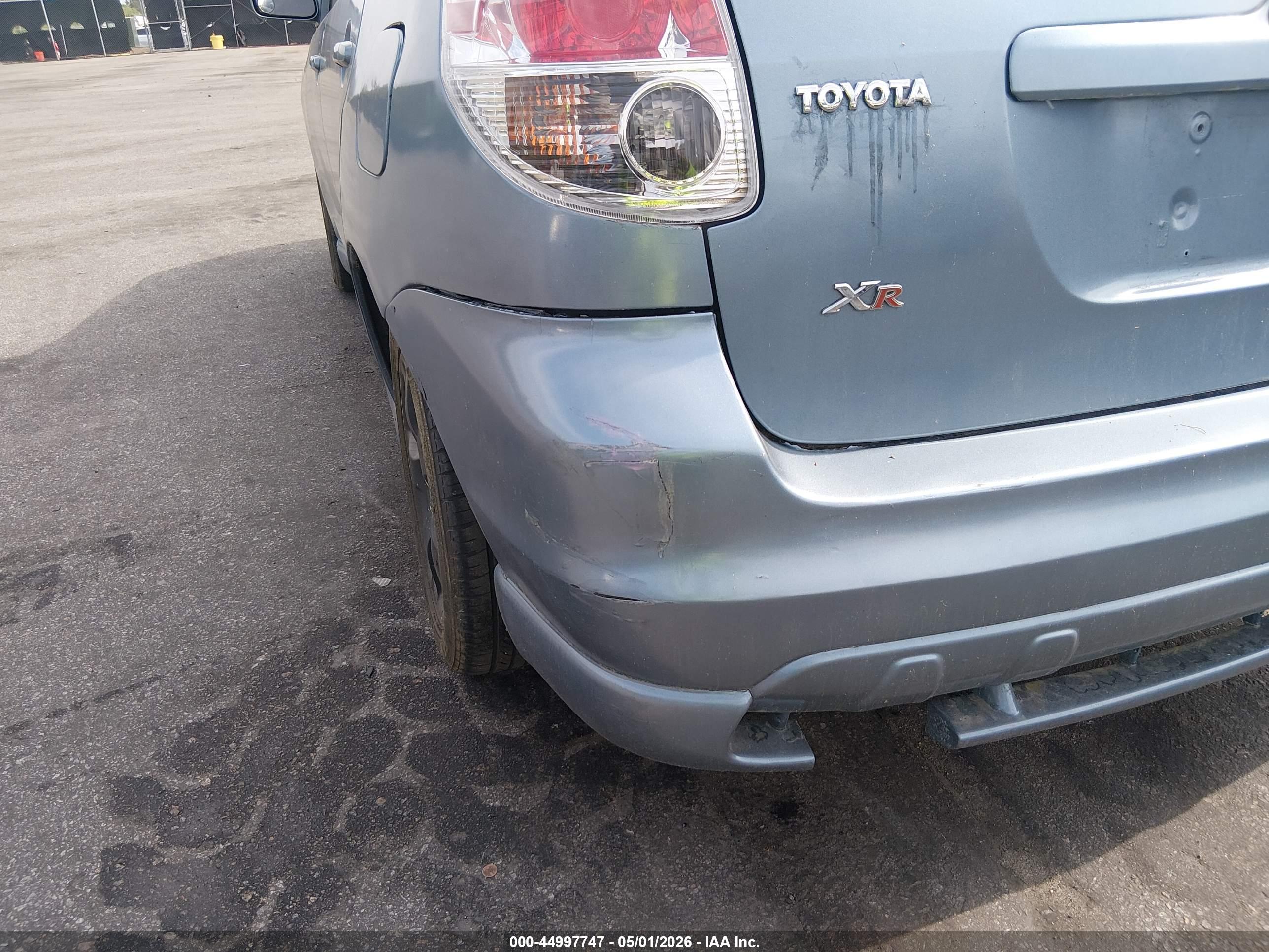 TOYOTA MATRIX image 6