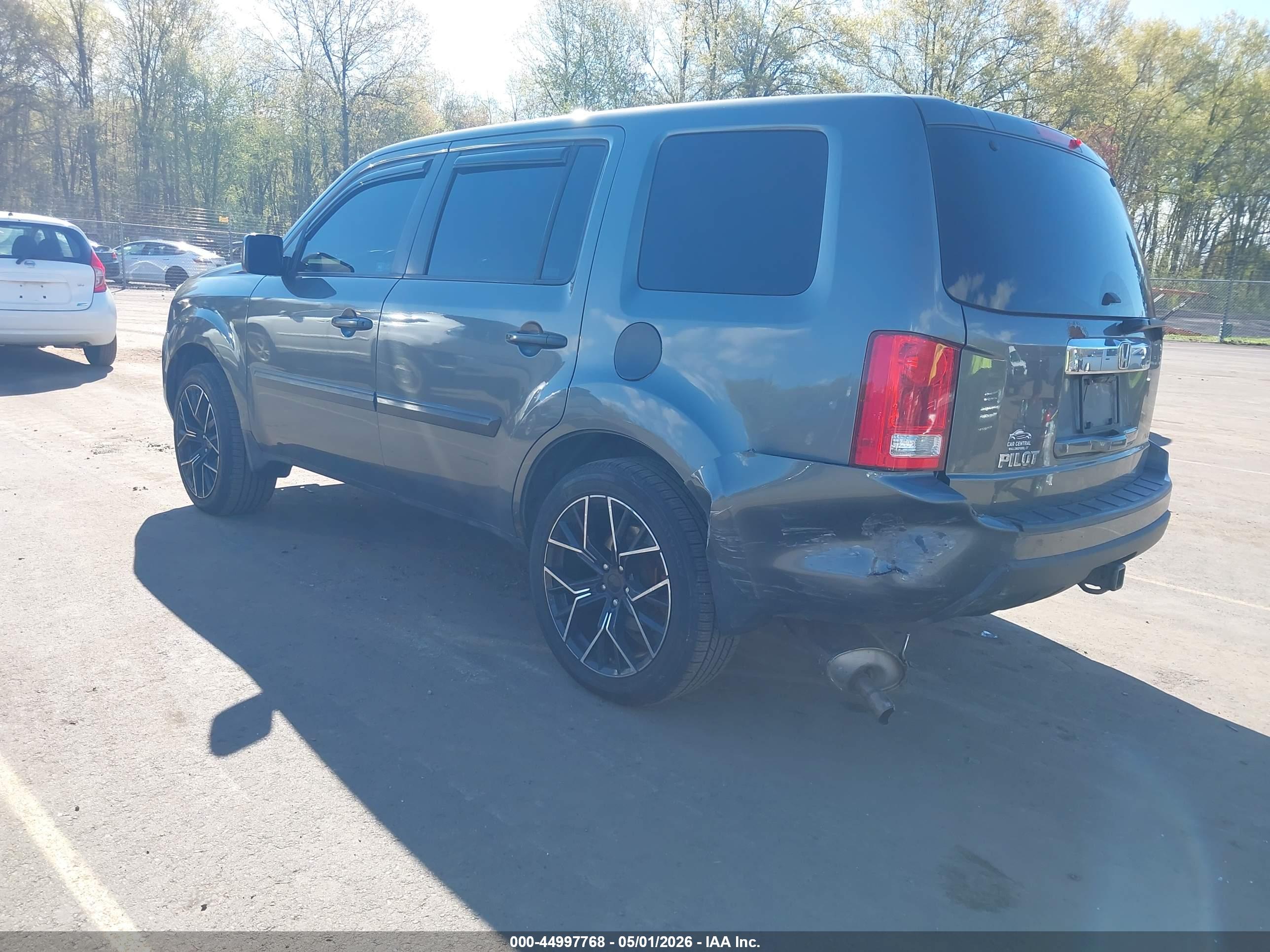 HONDA PILOT image 3